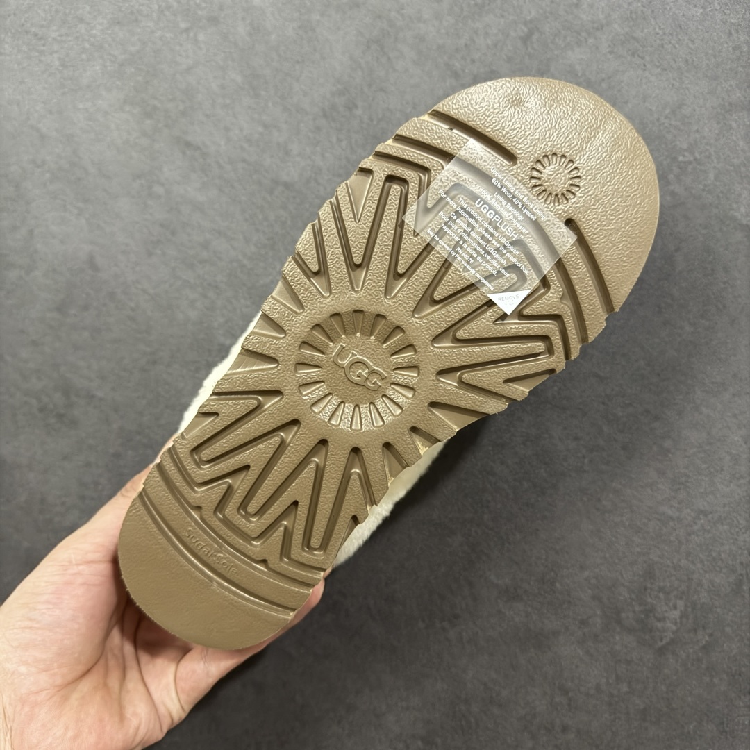 图片[9]-【SP顶级版】UGG W CLASSIC MINI 2 秋冬羊毛一体雪地靴 W/1171393 原代工厂隆丰A级真羊毛皮一体完全遵循正平正品，精选A级羊皮毛一体材质，内里毛绒如云朵般包裹双脚，白带恒温属性一寒锁温抗冻，股季透气排湿，让双脚时刻处于干爽舒适的状态，轻量化设计搭配柔韧鞋底，每一步都似踩在软垫上，再加上贴合足型的弧度与足跟支撑，无论是居家休憩,外出通勤还是日常跑腿，全天行走也无负担。 从经典高筒靴到简约拖鞋，从基础中性色到潮流设计，既能与牛仔裤、卫衣打造随性日常，也能搭配裙子、男女同款更能轻松适配情侣穿搭。 优质羊皮毛天生耐磨损，搭配扎实工艺与防水科技加持，能抵御日常磨损与雨雪侵袭。一双穿数年仍能保持柔软质感💪🏻 尺码：35-40-选品中心