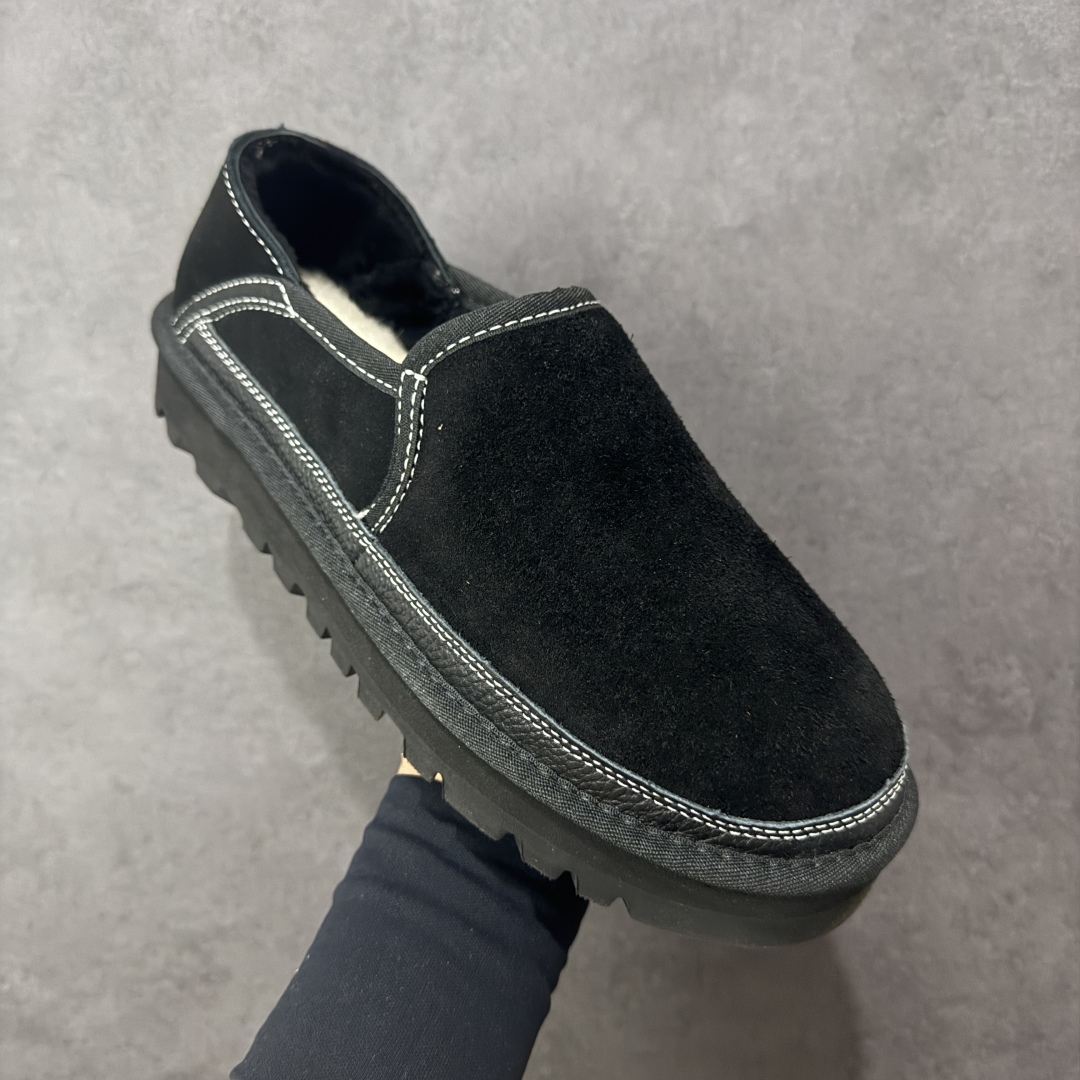 图片[3]-【SP顶级版】UGG 冬季雪地靴 海登休闲一脚蹬 1158354 原代工厂隆丰A级真羊毛皮一体完全遵循正平正品，精选A级羊皮毛一体材质，内里毛绒如云朵般包裹双脚，白带恒温属性一寒锁温抗冻，股季透气排湿，让双脚时刻处于干爽舒适的状态，轻量化设计搭配柔韧鞋底，每一步都似踩在软垫上，再加上贴合足型的弧度与足跟支撑，无论是居家休憩,外出通勤还是日常跑腿，全天行走也无负担。 从经典高筒靴到简约拖鞋，从基础中性色到潮流设计，既能与牛仔裤、卫衣打造随性日常，也能搭配裙子、男女同款更能轻松适配情侣穿搭。 优质羊皮毛天生耐磨损，搭配扎实工艺与防水科技加持，能抵御日常磨损与雨雪侵袭。一双穿数年仍能保持柔软质感💪🏻 尺码：35-45-选品中心