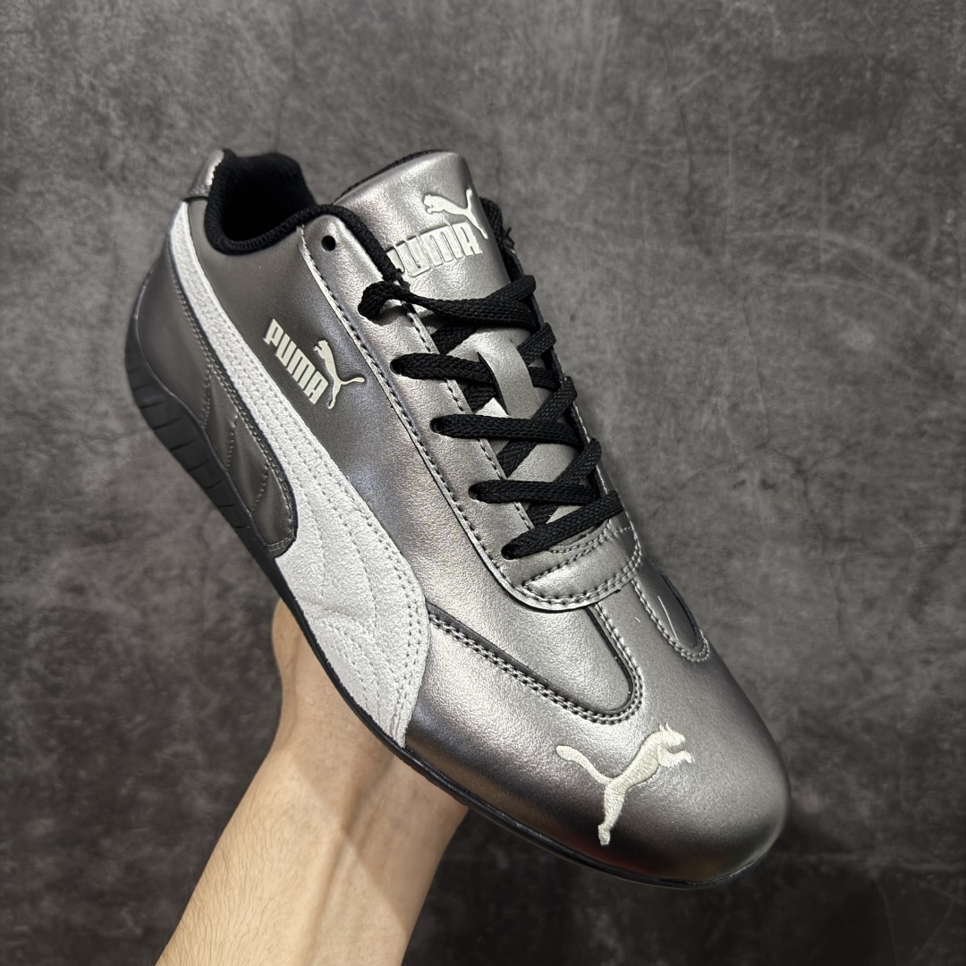 图片[3]-【纯原神版】Puma Speedcat OG Sparco 彪马罗马阿莫尔系列 复古运动休闲赛车跑鞋 市场顶级正确版本 版型 细节 烫金走线区分市面通货 欢迎对比🆚 工厂耗时3个月开发 原装档案原数据纸版楦型 采用鞋面材质(正确二次成型\’猛帮\’成型工艺🆚区别市面版本!!) 外置原数据开发轻量耐磨橡胶大底💪🏻 全球知名运动品牌PUMA宝马赛车系列 融合了宝马车队的标志性配色 以趣味十足又前卫复古的设计引领潮流 将赛道精神融入街头时尚 开启前卫竞速之旅 主打前卫复古风 Roma鞋款的鞋侧以复古的流线造型 缀以宝马经典Logo 巧妙吸睛 而Speedcat鞋款以亮眼三色条纹元素缀以舒适鞋面 赋予了独特的个性美学 演绎赛车的无尽能量 货号：403689-02-选品中心