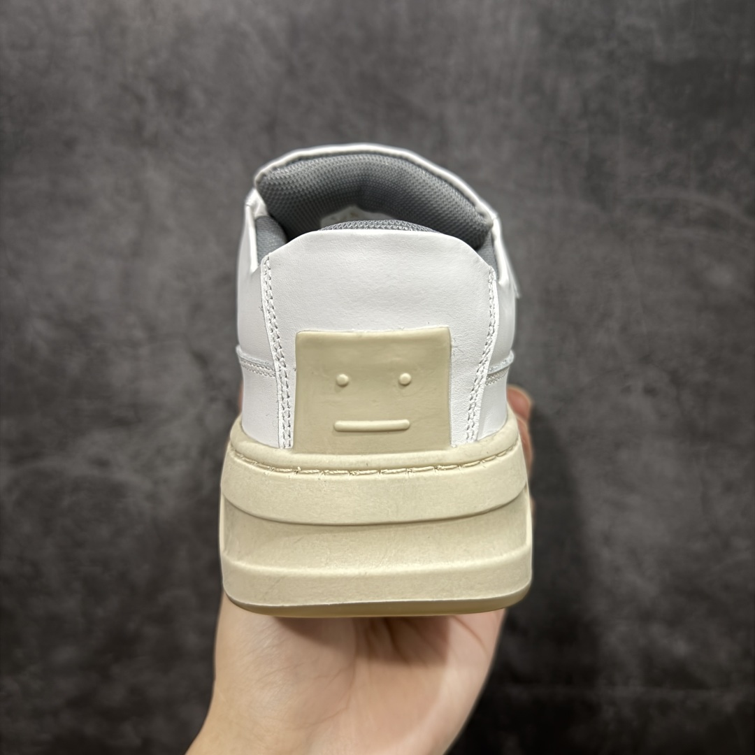 图片[4]-【New Star版本】Acne Studios 2023 艾克妮魔术贴 低帮休闲小白鞋 得物热度蝉联榜首31天 海淘专供版 赵露思、杨超越、欧阳娜娜同款 高端零售 外贸充正专供 原版购入开发 全鞋身采用进口头层皮 请注意区分市面通货材、错误大底 一眼就种草的小白鞋 无敌好搭配不挑季节不挑穿搭一双鞋就ok 魔术贴设计穿脱超方便 尺码：35 36 37 38 39 41 42 43-选品中心