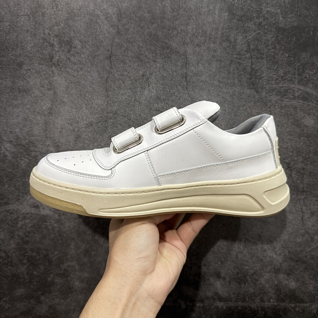 图片[2]-【New Star版本】Acne Studios 2023 艾克妮魔术贴 低帮休闲小白鞋 得物热度蝉联榜首31天 海淘专供版 赵露思、杨超越、欧阳娜娜同款 高端零售 外贸充正专供 原版购入开发 全鞋身采用进口头层皮 请注意区分市面通货材、错误大底 一眼就种草的小白鞋 无敌好搭配不挑季节不挑穿搭一双鞋就ok 魔术贴设计穿脱超方便 尺码：35 36 37 38 39 41 42 43-选品中心