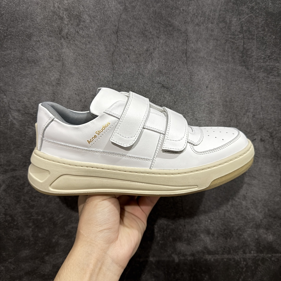 【New Star版本】Acne Studios 2023 艾克妮魔术贴 低帮休闲小白鞋 得物热度蝉联榜首31天 海淘专供版 赵露思、杨超越、欧阳娜娜同款 高端零售 外贸充正专供 原版购入开发 全鞋身采用进口头层皮 请注意区分市面通货材、错误大底 一眼就种草的小白鞋 无敌好搭配不挑季节不挑穿搭一双鞋就ok 魔术贴设计穿脱超方便 尺码:35 36 37 38 39 41 42 43-选品中心