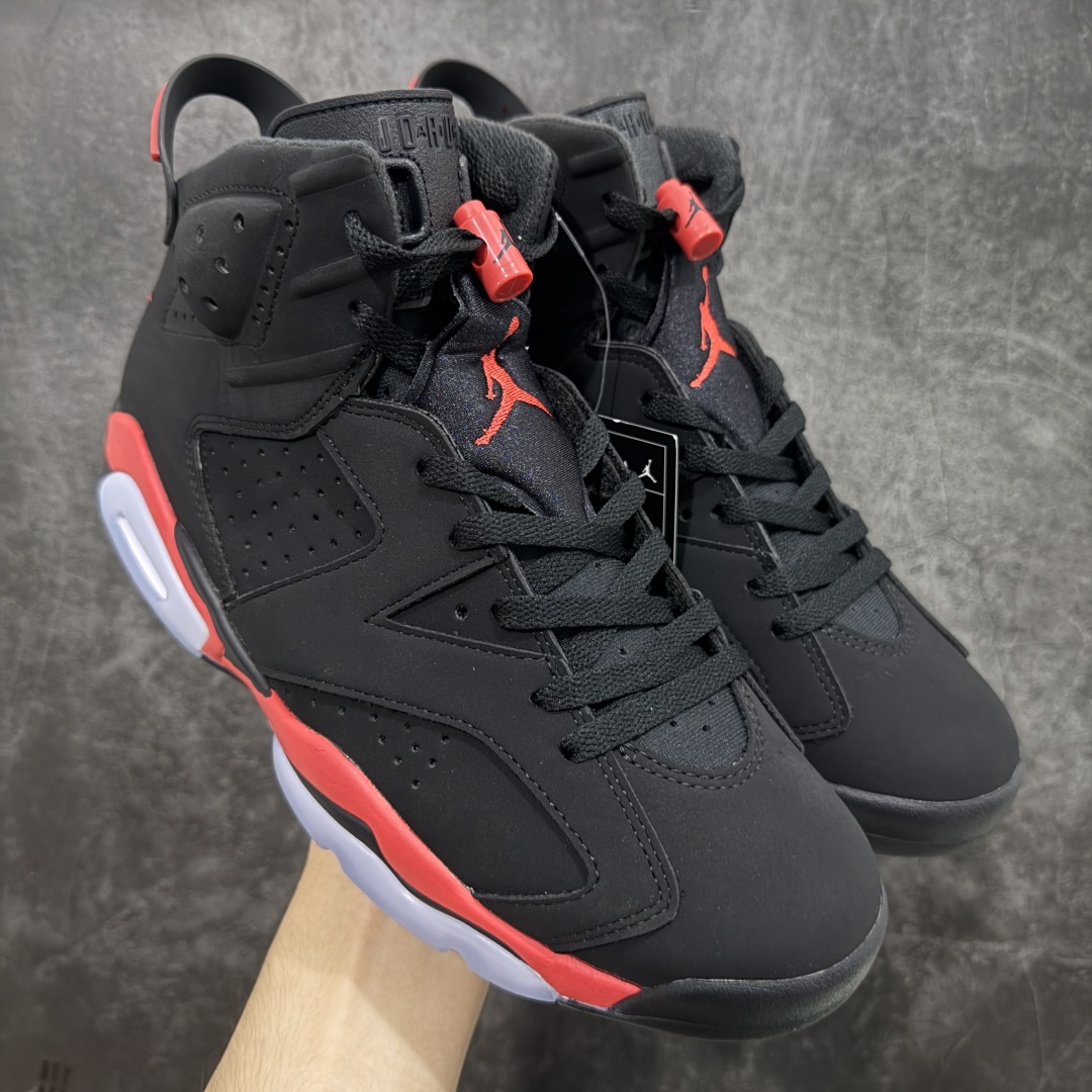 【原厂版本】Air Jordan AJ6 Retro 反转红外线2026复刻黑红 CT8529-001 耗时半年巨作 全套原纸板楦头开发 确保原汁原味 完美呈现六代版型 一比一鞋头弧度高度鞋身弧度 数据细节工艺流程均保持一致 定制优质皮料 完美鞋型匹配公司货 正确TPU鞋舌锁扣 最新原厂底模 大底卡色咬花完美 鞋柜必备鞋款 终端现货供应 尺码:40 40.5 41 42 42.5 43 44 44.5 45 46 47.5-选品中心