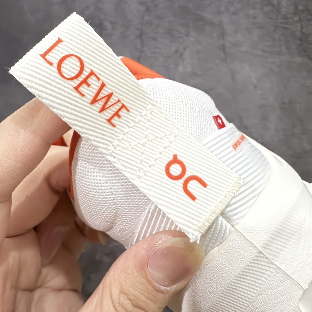 图片[2]-【渠道M版】ON昂跑 x Loewe 罗意威联名二代系列 原版开发 原材料打造 还原真实脚感 鞋底非常软弹 跑步健身必备 原版对比无任何差别 高端零售必推版本 市场独家货 区别市场所有版本 还原对比 鞋面采用一体成型布料 有弹性非常透气 鞋底镂空设计 运用了CLOUDTILT专利技术 弹力十足 毫无负重感 适合日常长距离行走或者休闲旅游 跑步！ 尺码 40 40.5 41 42 42.5 43 44 44.5 45 46！-选品中心