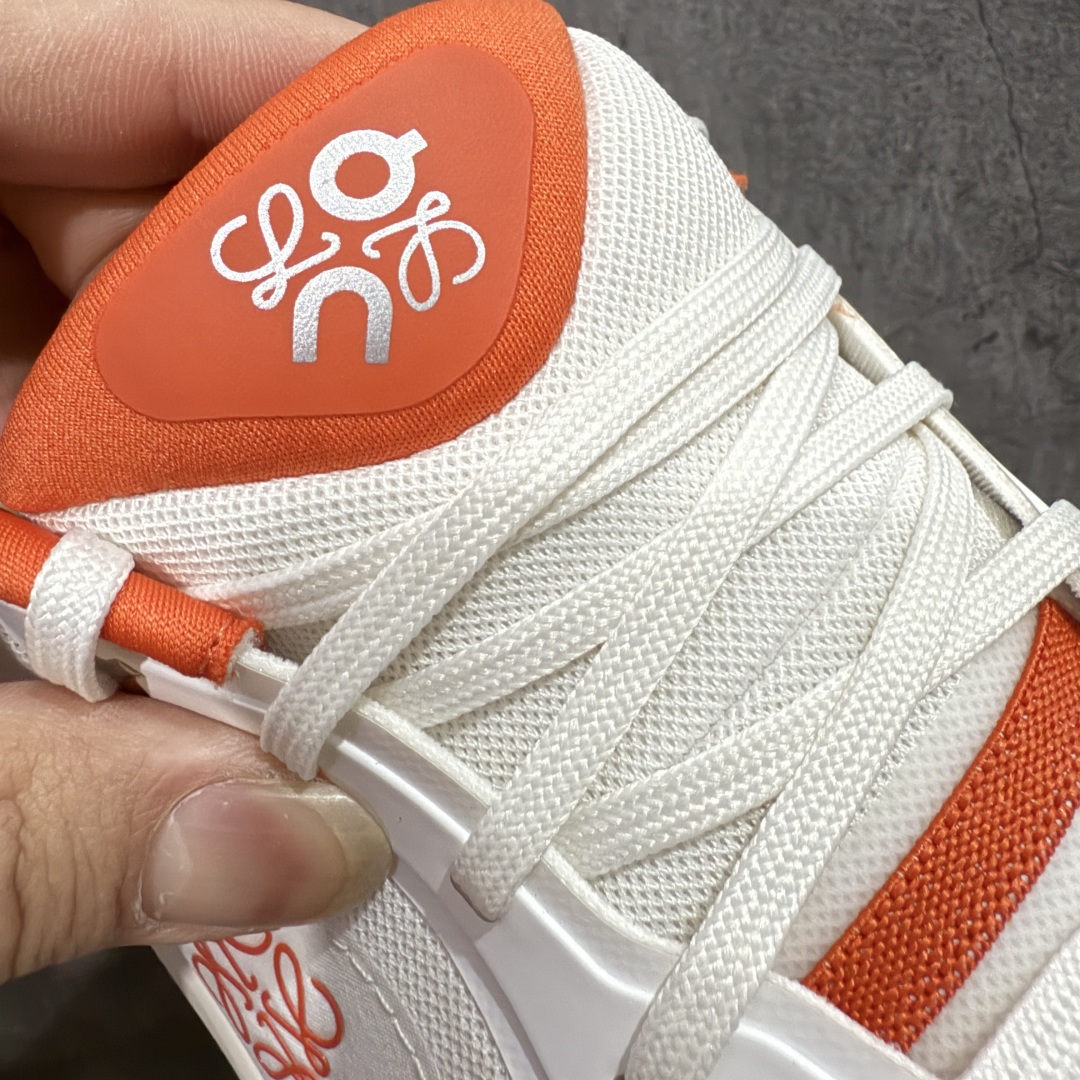 图片[6]-【渠道M版】ON昂跑 x Loewe 罗意威联名二代系列 原版开发 原材料打造 还原真实脚感 鞋底非常软弹 跑步健身必备 原版对比无任何差别 高端零售必推版本 市场独家货 区别市场所有版本 还原对比 鞋面采用一体成型布料 有弹性非常透气 鞋底镂空设计 运用了CLOUDTILT专利技术 弹力十足 毫无负重感 适合日常长距离行走或者休闲旅游 跑步！ 尺码 40 40.5 41 42 42.5 43 44 44.5 45 46！-选品中心