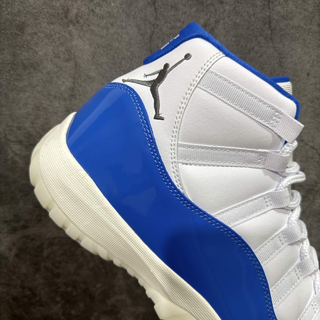 图片[7]-【外贸版】Air Jordan 11 Retro AJ11 乔11白蓝 IO8959-133   原楦原档案数据开模打造 原厂中底拉帮钢印 原厂漆皮 防冻不开裂 头层皮料 原装鞋撑 水晶大底正确色度色泽 原楦原数据刺绣 原厂车缝走线及对位 毫厘不差 飞人logo采用原数据电脑刺绣 原装正品碳纤维真实碳板 增强抗扭 原内标 原盒标 正确官方原盒 原厂防氧化水晶外底 原厂配套厂全掌solo气垫 尺码：40 40.5 41 42 42.5 43 44 44.5 45 46 47.5 48.5-选品中心