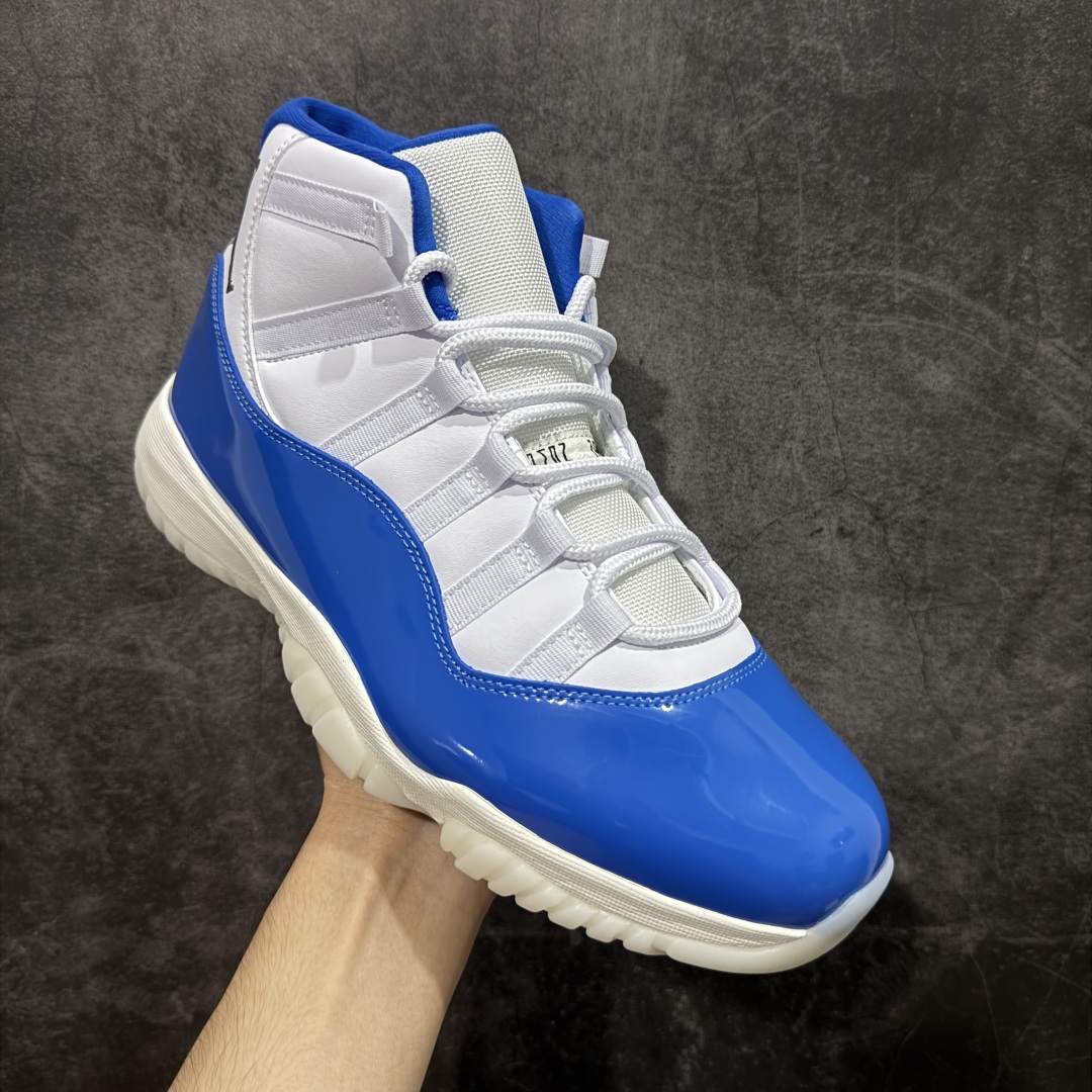 图片[3]-【外贸版】Air Jordan 11 Retro AJ11 乔11白蓝 IO8959-133   原楦原档案数据开模打造 原厂中底拉帮钢印 原厂漆皮 防冻不开裂 头层皮料 原装鞋撑 水晶大底正确色度色泽 原楦原数据刺绣 原厂车缝走线及对位 毫厘不差 飞人logo采用原数据电脑刺绣 原装正品碳纤维真实碳板 增强抗扭 原内标 原盒标 正确官方原盒 原厂防氧化水晶外底 原厂配套厂全掌solo气垫 尺码：40 40.5 41 42 42.5 43 44 44.5 45 46 47.5 48.5-选品中心
