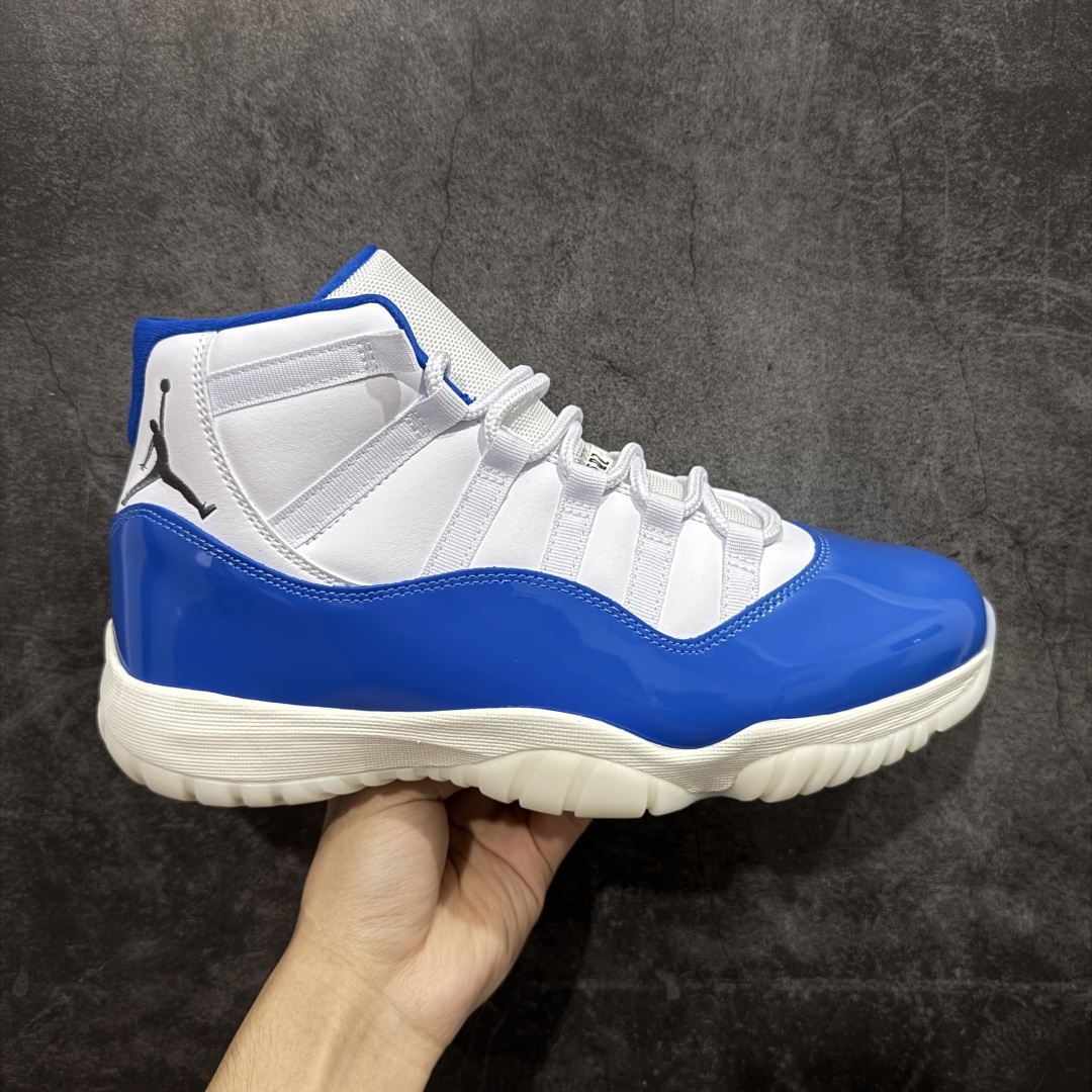 【外贸版】Air Jordan 11 Retro AJ11 乔11白蓝 IO8959-133   原楦原档案数据开模打造 原厂中底拉帮钢印 原厂漆皮 防冻不开裂 头层皮料 原装鞋撑 水晶大底正确色度色泽 原楦原数据刺绣 原厂车缝走线及对位 毫厘不差 飞人logo采用原数据电脑刺绣 原装正品碳纤维真实碳板 增强抗扭 原内标 原盒标 正确官方原盒 原厂防氧化水晶外底 原厂配套厂全掌solo气垫 尺码:40 40.5 41 42 42.5 43 44 44.5 45 46 47.5 48.5-选品中心