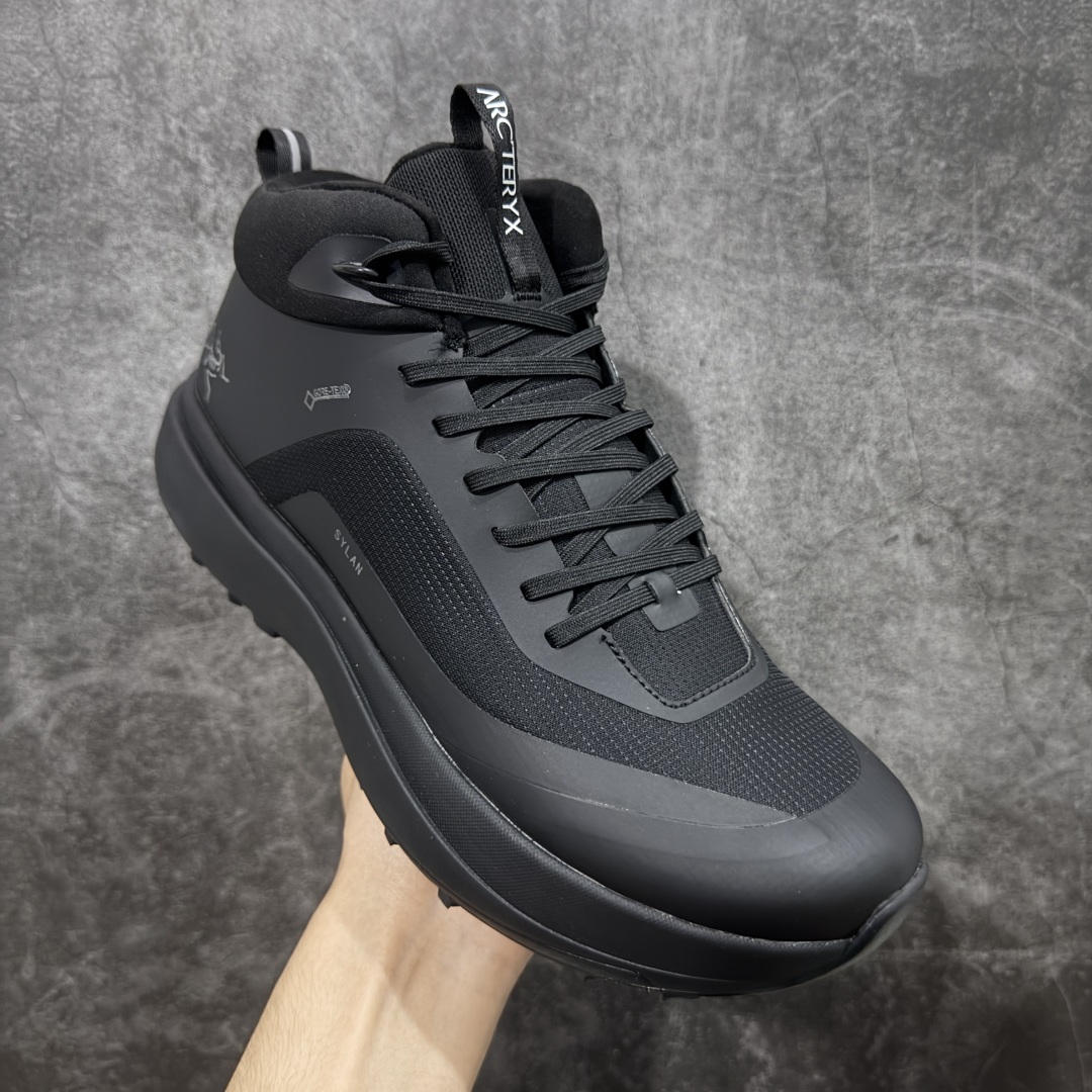 图片[3]-【公司级】Arcteryx SYLAN Mid 始祖鸟户外防水透气中帮徒步登山鞋 Arcteryx中文名始祖鸟 加拿大户外服饰品牌 1989年创立于加拿大温哥华 始祖鸟来自加拿大海岸山脉 植根高山的专业户外品牌 始终秉承对精湛设计和工艺孜孜以求的准则 从1989年创立至今 Arcteryx始终不断在产品设计与做工上不惜工本 以满足始祖鸟的标准 品质、设计以及精简的理念造就了其良好的性能 并能满足严苛环境下的使用需求 尺码：39-45-选品中心