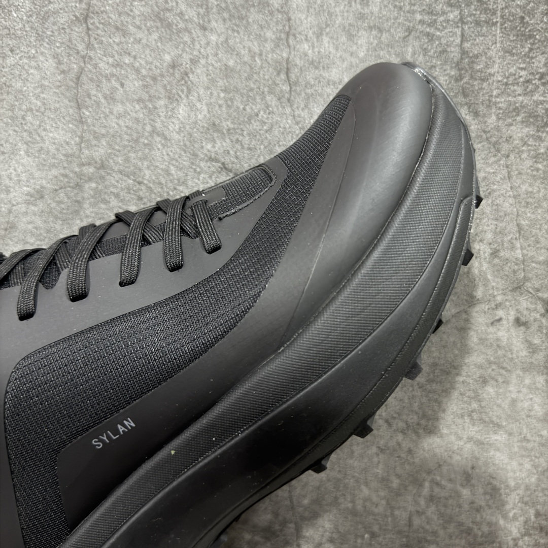 图片[6]-【公司级】Arcteryx SYLAN Mid 始祖鸟户外防水透气中帮徒步登山鞋 Arcteryx中文名始祖鸟 加拿大户外服饰品牌 1989年创立于加拿大温哥华 始祖鸟来自加拿大海岸山脉 植根高山的专业户外品牌 始终秉承对精湛设计和工艺孜孜以求的准则 从1989年创立至今 Arcteryx始终不断在产品设计与做工上不惜工本 以满足始祖鸟的标准 品质、设计以及精简的理念造就了其良好的性能 并能满足严苛环境下的使用需求 尺码：39-45-选品中心