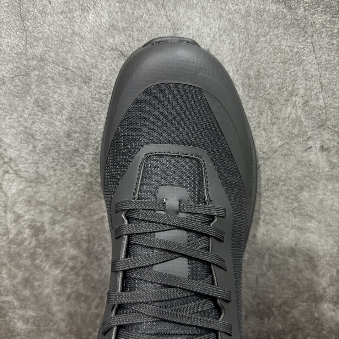 图片[5]-【公司级】Arcteryx SYLAN Mid 始祖鸟户外防水透气中帮徒步登山鞋 Arcteryx中文名始祖鸟 加拿大户外服饰品牌 1989年创立于加拿大温哥华 始祖鸟来自加拿大海岸山脉 植根高山的专业户外品牌 始终秉承对精湛设计和工艺孜孜以求的准则 从1989年创立至今 Arcteryx始终不断在产品设计与做工上不惜工本 以满足始祖鸟的标准 品质、设计以及精简的理念造就了其良好的性能 并能满足严苛环境下的使用需求 尺码：39-45-选品中心