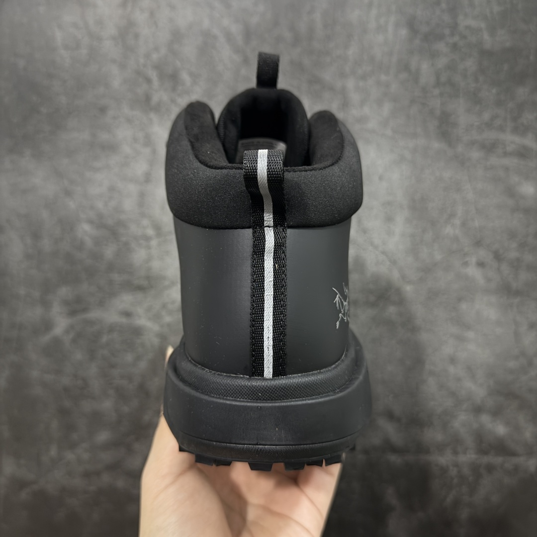 图片[4]-【公司级】Arcteryx SYLAN Mid 始祖鸟户外防水透气中帮徒步登山鞋 Arcteryx中文名始祖鸟 加拿大户外服饰品牌 1989年创立于加拿大温哥华 始祖鸟来自加拿大海岸山脉 植根高山的专业户外品牌 始终秉承对精湛设计和工艺孜孜以求的准则 从1989年创立至今 Arcteryx始终不断在产品设计与做工上不惜工本 以满足始祖鸟的标准 品质、设计以及精简的理念造就了其良好的性能 并能满足严苛环境下的使用需求 尺码：39-45-选品中心