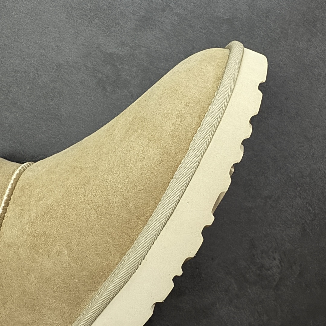 图片[5]-【莞产X1版本】 市面顶级版本 UGG Mini 6109薄底短筒 小红书爆款 广州外贸大厂生产 鞋头到鞋垫真羊皮毛一体 独立外盒包装 芯片 带防水工艺 区别市面任何版本 5cm厚底 独立原版开发大底 羊绒鞋垫 冬季保暖外出 家居都是很适合的选择 进年uug推出款式系列 局部偏向年轻消费者喜好 也走到时尚潮流穿搭的前沿 鞋身材质 防泼水涂层翻毛皮鞋面 17毫米UGGPURE™植入式羊毛内底 轻便防滑舒适橡胶外底 带有品牌LOGO商标 带全套包装 尺码： 35-44-选品中心