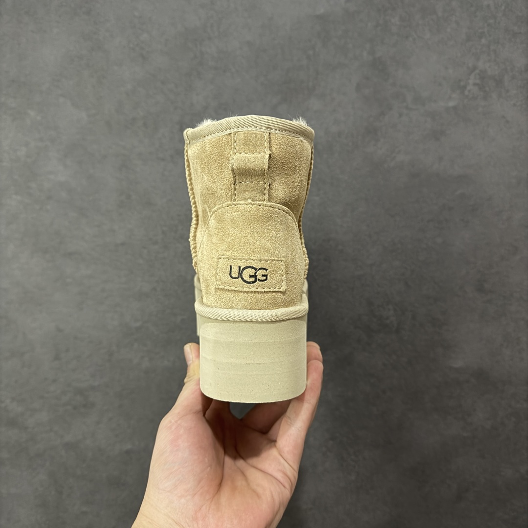 图片[4]-【莞产X1版本】 市面顶级版本 UGG Mini 4991厚底中筒5cm 小红书爆款 广州外贸大厂生产 鞋头到鞋垫真羊皮毛一体 独立外盒包装 芯片 带防水工艺 区别市面任何版本 5cm厚底 独立原版开发大底 羊绒鞋垫 冬季保暖外出 家居都是很适合的选择 进年uug推出款式系列 局部偏向年轻消费者喜好 也走到时尚潮流穿搭的前沿 鞋身材质 防泼水涂层翻毛皮鞋面 17毫米UGGPURE™植入式羊毛内底 轻便防滑舒适橡胶外底 带有品牌LOGO商标 带全套包装 尺码： 35 36 37 38 39 40-选品中心