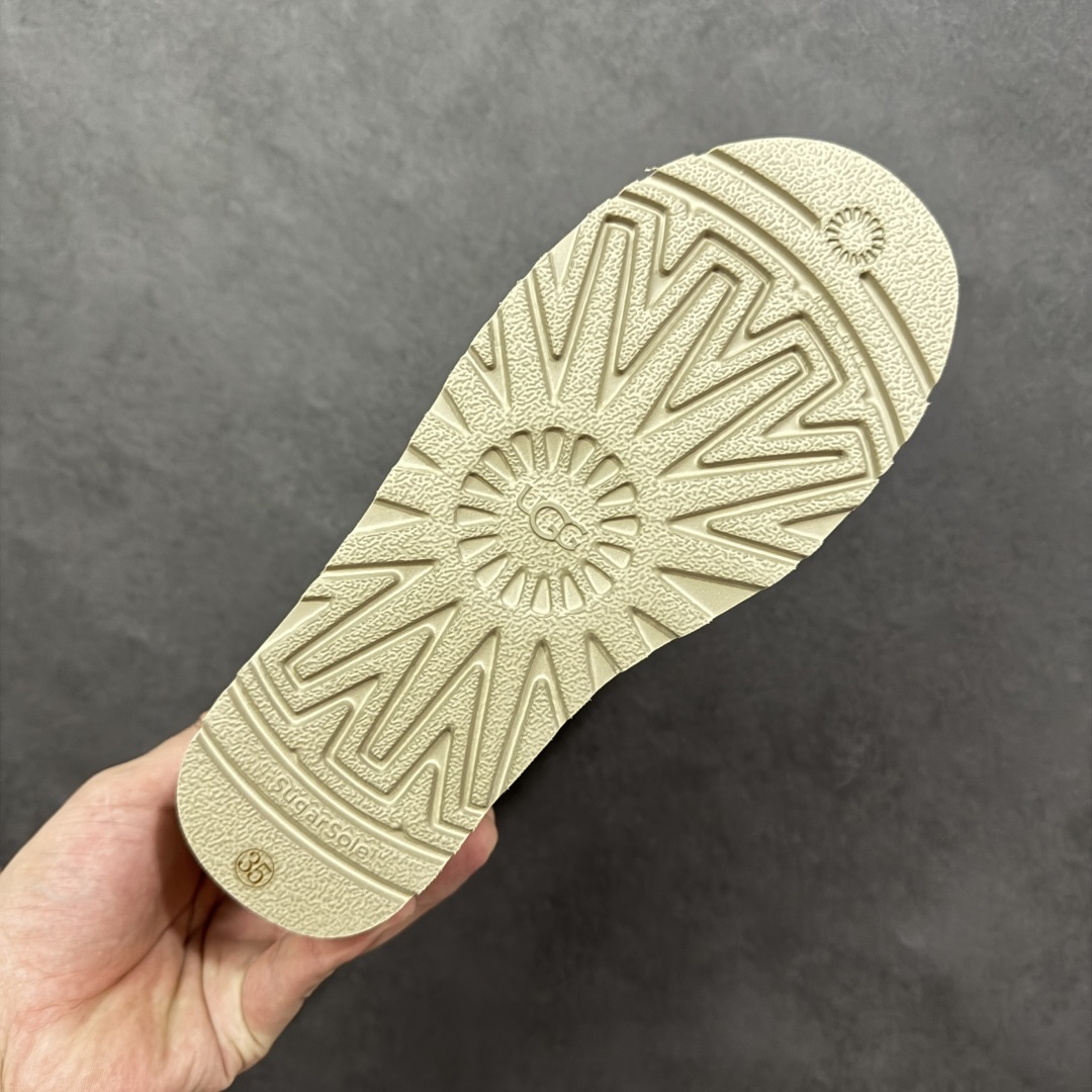 图片[9]-【莞产X1版本】 市面顶级版本 UGG Mini 4991厚底中筒5cm 小红书爆款 广州外贸大厂生产 鞋头到鞋垫真羊皮毛一体 独立外盒包装 芯片 带防水工艺 区别市面任何版本 5cm厚底 独立原版开发大底 羊绒鞋垫 冬季保暖外出 家居都是很适合的选择 进年uug推出款式系列 局部偏向年轻消费者喜好 也走到时尚潮流穿搭的前沿 鞋身材质 防泼水涂层翻毛皮鞋面 17毫米UGGPURE™植入式羊毛内底 轻便防滑舒适橡胶外底 带有品牌LOGO商标 带全套包装 尺码： 35 36 37 38 39 40-选品中心