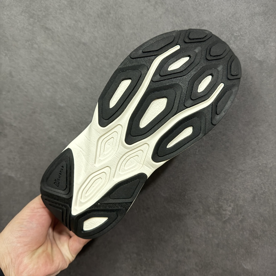 图片[9]-【纯原版】New Balance NB Fresh Foam Evoz 68 舒适耐磨低帮跑步鞋 纯原版本受到Fresh Foam舒适骑行的启发跑鞋将毛绒舒适感提升到一个新的水平这款鞋旨在提供我们柔软 缓震的足底体验采用FreshFoam技术可平衡巅峰性能和一流的缓震性能 货号： MMOR68D 尺码：36-45-选品中心