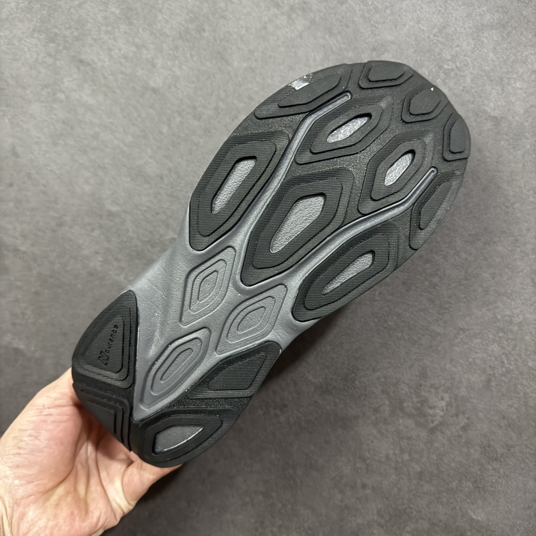 图片[9]-【纯原版】New Balance NB Fresh Foam Evoz 68 舒适耐磨低帮跑步鞋 纯原版本受到Fresh Foam舒适骑行的启发跑鞋将毛绒舒适感提升到一个新的水平这款鞋旨在提供我们柔软 缓震的足底体验采用FreshFoam技术可平衡巅峰性能和一流的缓震性能 货号： MMOR68B 尺码：36-45-选品中心