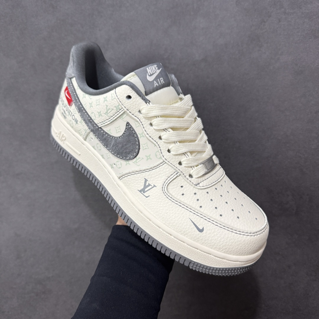 图片[3]-【定制版】Nike Air Force 1\’07 Low LV联名 印花米灰勾 空军一号低帮休闲板鞋  #原楦头原纸板 原装鞋盒 定制五金配件 内置全掌气垫 原厂鞋底 货号：MZ9588-816  尺码：36 36.5 37.5 38 38.5 39 40 40.5 41 42 42.5 43 44 44.5 45-选品中心