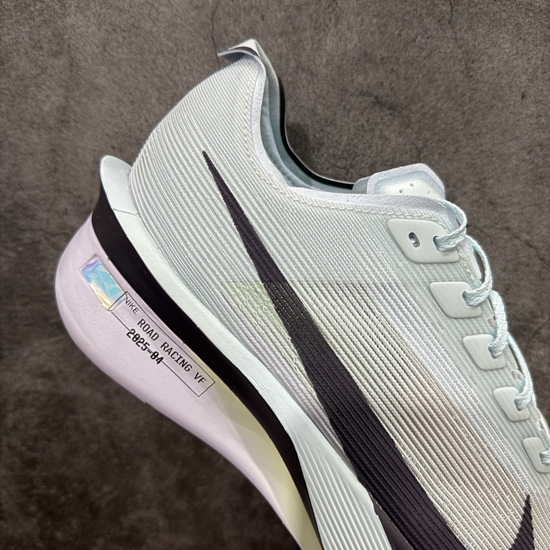 图片[7]-【XE纯原版】Nike ZoomX Vaporfly NEXT%4 减震马拉松跑步鞋 HF6412-400 全掌真碳板 原楦原纸版数据开发  目前市场最强品质 原版购入开发 原版定制网纱鞋面 分体式组合大底 中间层夹心全掌抗扭碳板 下层一次ReactX泡棉 区别市场一体底 超高质检清洁度 一切材质配件均与原版一致 原楦原纸板开发 匹配原版98%以上 完美弧度版型 原厂鞋标 立体反光鞋盒标 高端玩家必推版本 高价零售必推版本 欢迎对比市面任意版本‼️ 这双鞋简直是时尚与科技的完美融合，质感爆棚，搭配超亮眼的银色大勾子，瞬间成为街头焦点。不仅颜值在线，缓震性能更是一绝 不管是日常出街还是慢跑锻炼，都能给双脚极致舒适体验。  码数超全，36- 45码任你选！别犹豫啦，穿上它，轻松走出潮流范，开启你的时尚运动新旅程 码段：36-45-选品中心