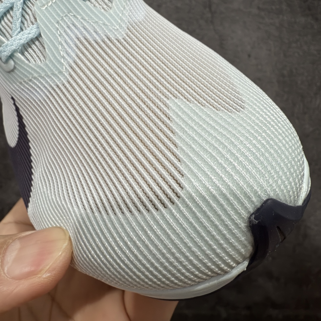 图片[5]-【XE纯原版】Nike ZoomX Vaporfly NEXT%4 减震马拉松跑步鞋 HF6412-400 全掌真碳板 原楦原纸版数据开发  目前市场最强品质 原版购入开发 原版定制网纱鞋面 分体式组合大底 中间层夹心全掌抗扭碳板 下层一次ReactX泡棉 区别市场一体底 超高质检清洁度 一切材质配件均与原版一致 原楦原纸板开发 匹配原版98%以上 完美弧度版型 原厂鞋标 立体反光鞋盒标 高端玩家必推版本 高价零售必推版本 欢迎对比市面任意版本‼️ 这双鞋简直是时尚与科技的完美融合，质感爆棚，搭配超亮眼的银色大勾子，瞬间成为街头焦点。不仅颜值在线，缓震性能更是一绝 不管是日常出街还是慢跑锻炼，都能给双脚极致舒适体验。  码数超全，36- 45码任你选！别犹豫啦，穿上它，轻松走出潮流范，开启你的时尚运动新旅程 码段：36-45-选品中心