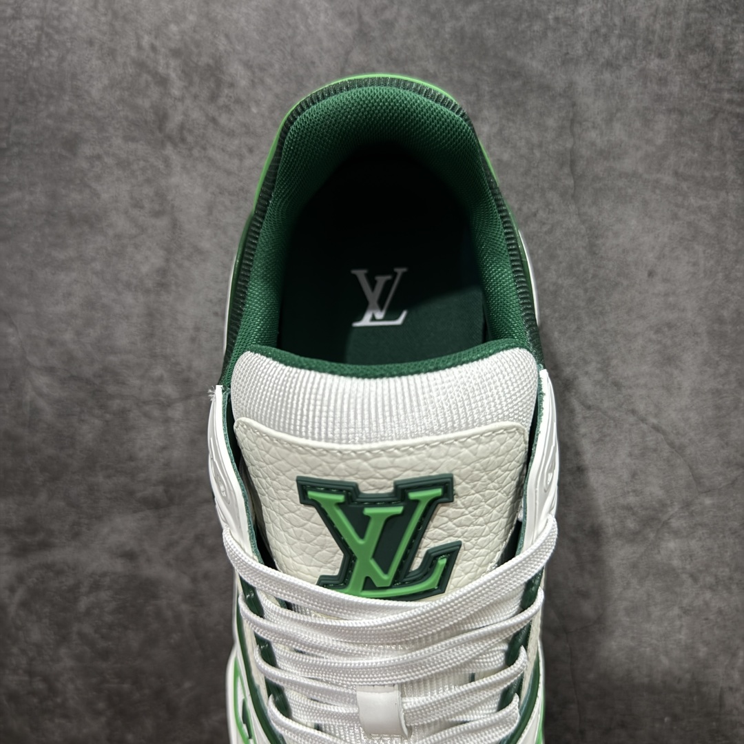图片[8]-【专柜版/海淘代购版】 现货当天可取 LV Trainer系列高奢运动鞋 限定款 新款芯片顶级 潮人必备单品 同步ZP官网空胶工艺 鞋舌、挂饰均镶嵌NFC芯片感应装置 正确胶片断点式设计 中底正确还原原版油印字母比例 1：1原楦格板、楦头、刀磨全新升级！ 独家订制顶级压纹麂皮 原版开模TPU大底 质感原版一致 垫脚聚米微料加透气英伦网布 披靡市场任何版本！细节完美呈现！ 代购指定版本 全新升级最新双盒包装 扫码秒进官网！ 全套包装配件同比原版 尺码： 35-40-选品中心