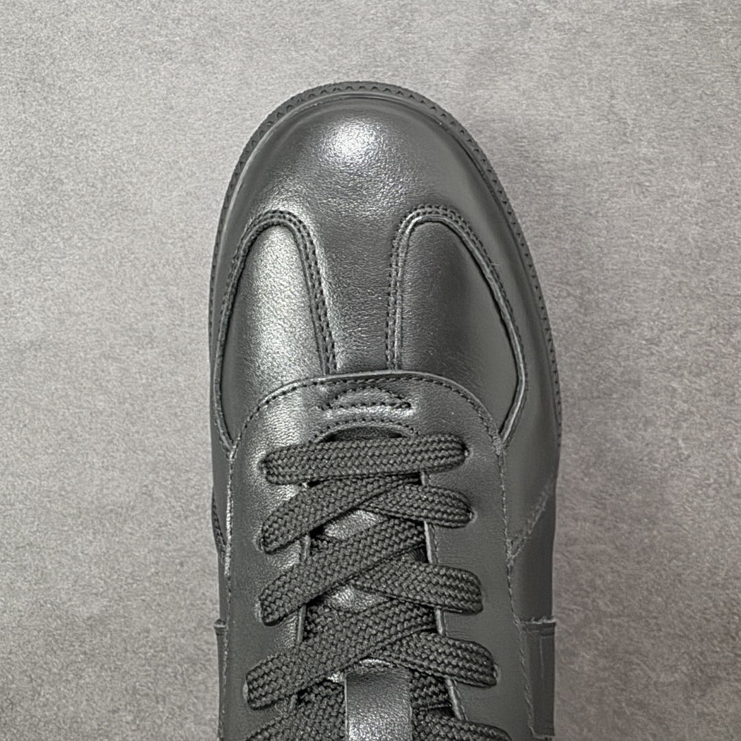 图片[8]-【广东纯原】ECCO爱步男鞋德训鞋秋 经典时尚百搭舒适小白鞋男 柔酷零点系列 重塑德训经典轮廓，简约而不失格调 轻松切换不同生活场景的搭配需求 不易挤脚复古经典百搭 全皮革内里系统，从内衬到鞋垫，全皮革覆盖的贴心设计，如第二层肌肤般温柔承托双脚 三重舒适 轻盈大底搭载爱步独有科技 简约系带设计 可自由调节松紧 一体成型贴合脚部，轻弹缓震运动时自带缓冲buff 引领街头风向 尺码：38 39 40 41 42 43（皮鞋码） 编码：TLB350360-选品中心