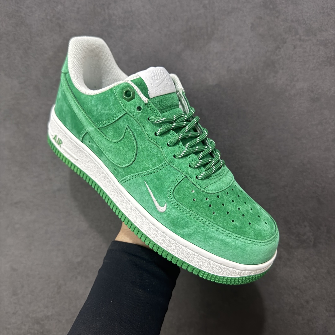 图片[3]-【定制版】Nike Air Force 1 \’07 Low “头层猪八拼接” 空军一号 高端定制 低帮 运动鞋 休闲鞋 折边针车 工艺难度大 原楦头原纸板 原装鞋盒 定制五金配件 内置全掌气垫 原厂鞋底 货号：DY9867-004 尺码：36 36.5 37.5 38 38.5 39 40 40.5 41 42 42.5 43 44 44.5 45 编码：HXSA250260-选品中心