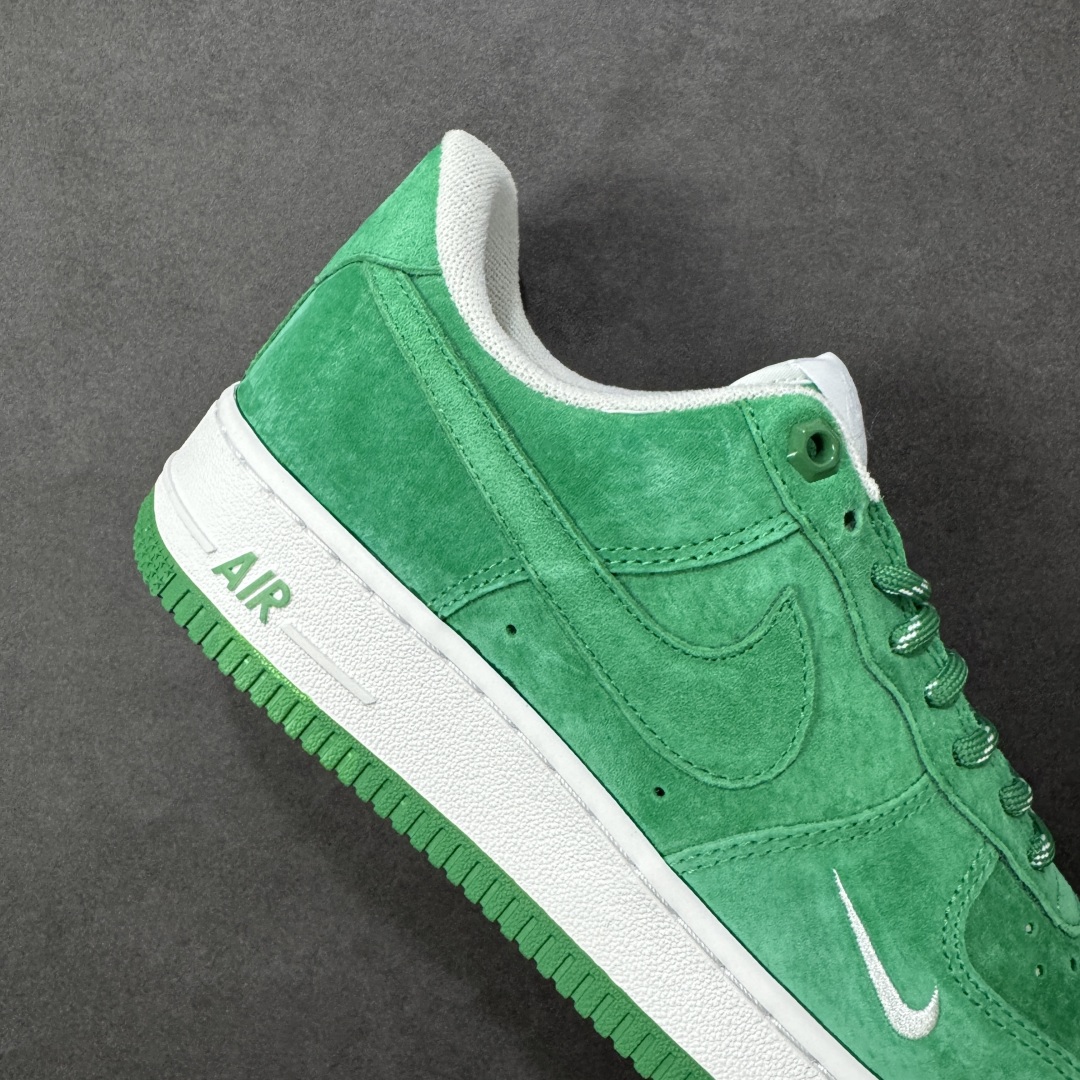 图片[6]-【定制版】Nike Air Force 1 \’07 Low “头层猪八拼接” 空军一号 高端定制 低帮 运动鞋 休闲鞋 折边针车 工艺难度大 原楦头原纸板 原装鞋盒 定制五金配件 内置全掌气垫 原厂鞋底 货号：DY9867-004 尺码：36 36.5 37.5 38 38.5 39 40 40.5 41 42 42.5 43 44 44.5 45 编码：HXSA250260-选品中心