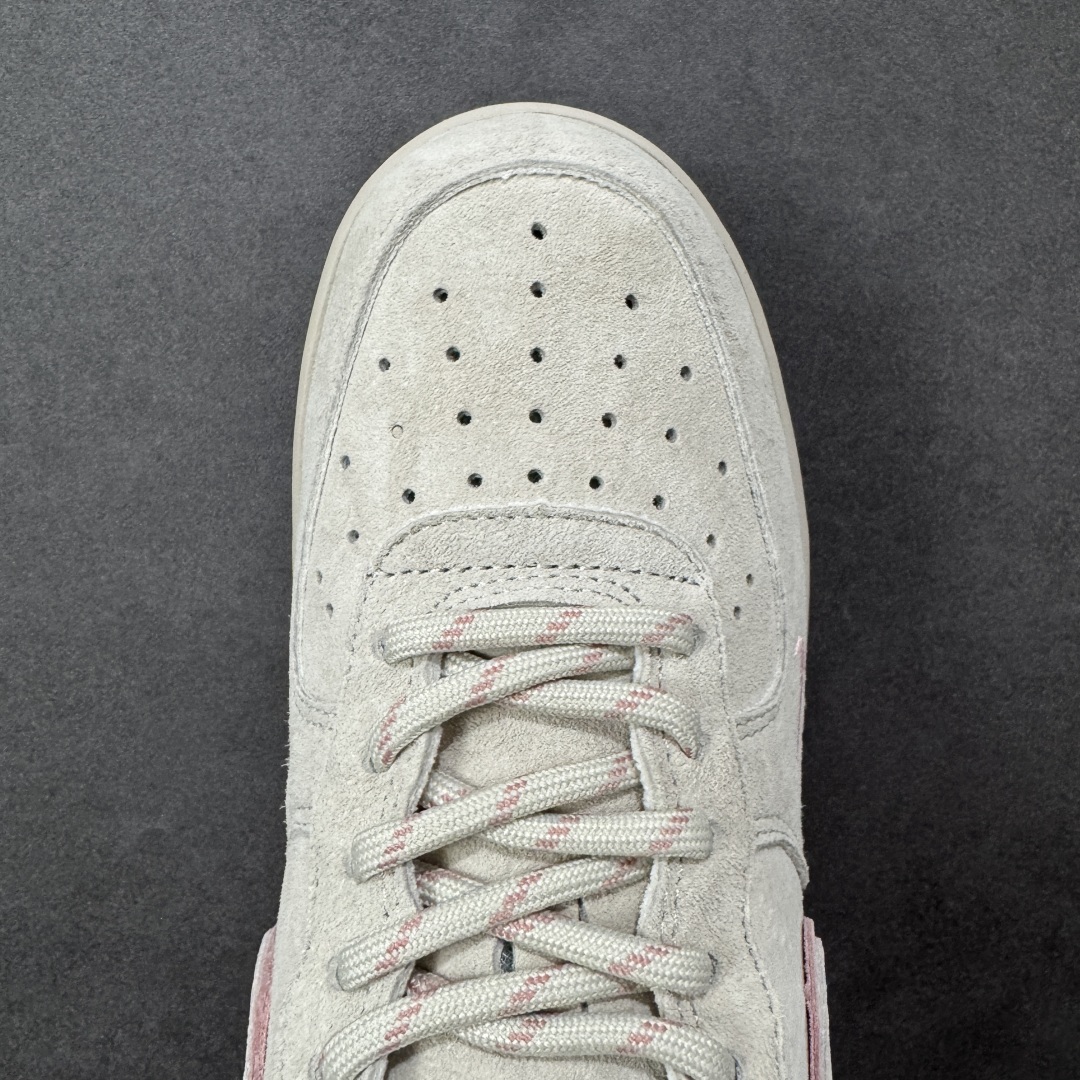 图片[8]-【定制版】Nike Air Force 1 \’07 Low “头层猪八拼接” 空军一号 高端定制 低帮 运动鞋 休闲鞋 折边针车 工艺难度大 原楦头原纸板 原装鞋盒 定制五金配件 内置全掌气垫 原厂鞋底 货号：DY9867-003 尺码：36 36.5 37.5 38 38.5 39 40 40.5 41 42 42.5 43 44 44.5 45 编码：HXSA250260-选品中心