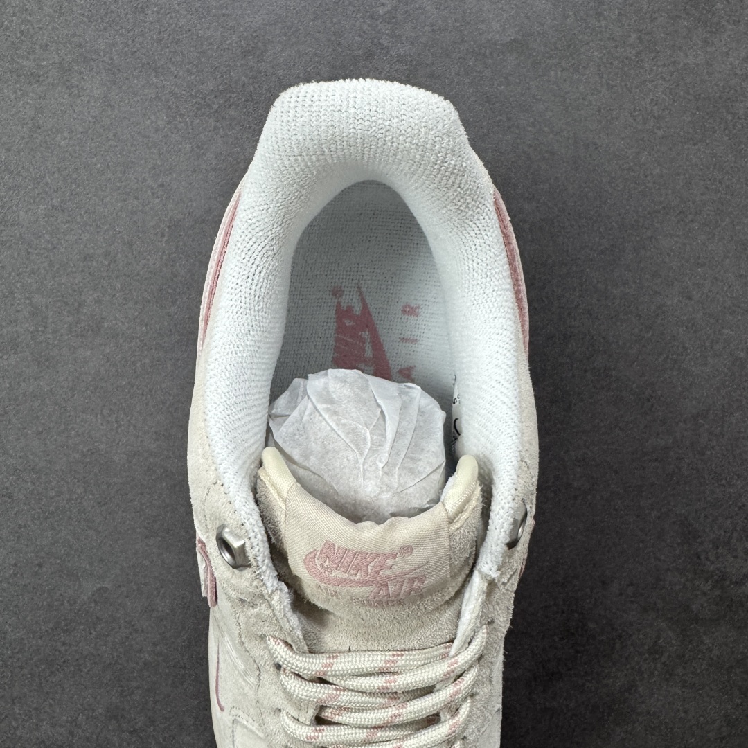 图片[7]-【定制版】Nike Air Force 1 \’07 Low “头层猪八拼接” 空军一号 高端定制 低帮 运动鞋 休闲鞋 折边针车 工艺难度大 原楦头原纸板 原装鞋盒 定制五金配件 内置全掌气垫 原厂鞋底 货号：DY9867-003 尺码：36 36.5 37.5 38 38.5 39 40 40.5 41 42 42.5 43 44 44.5 45 编码：HXSA250260-选品中心