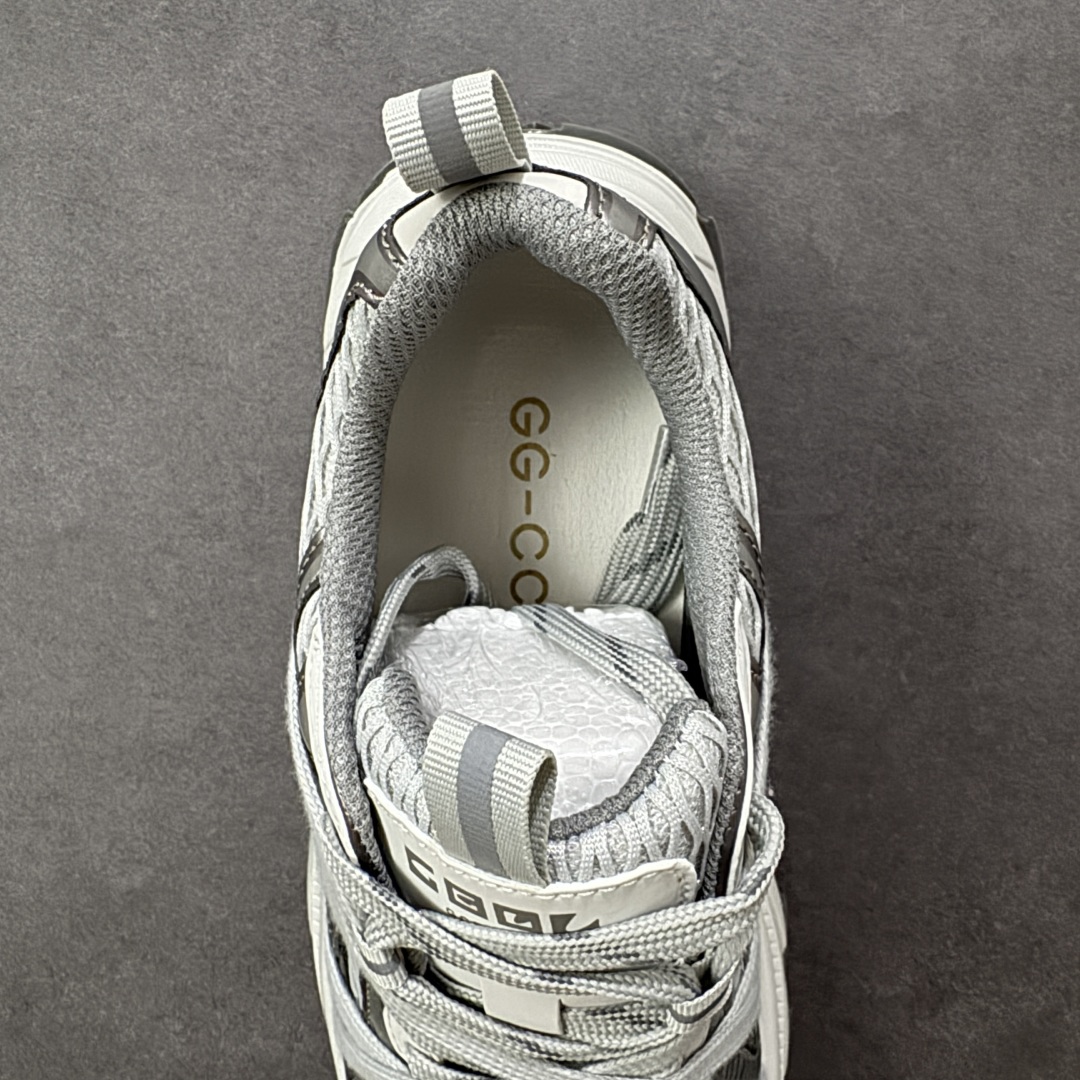 图片[7]-【广东纯原版本】新晋潮流鞋靴品牌GGCC秋冬新款 【张艺凡同款】GG-CC 2025 极客星球 8cm厚底增高 复古百搭捆绑 老爹鞋 女款 重新开拓老爹新世代版图 无需定义只为个性表达 鞋底自带增高效果，穿上秒变大长腿 原版吸膜气垫鞋底防滑耐磨❤️ 货号：G25Y8601 尺码：35 36 37 38 39 40-选品中心