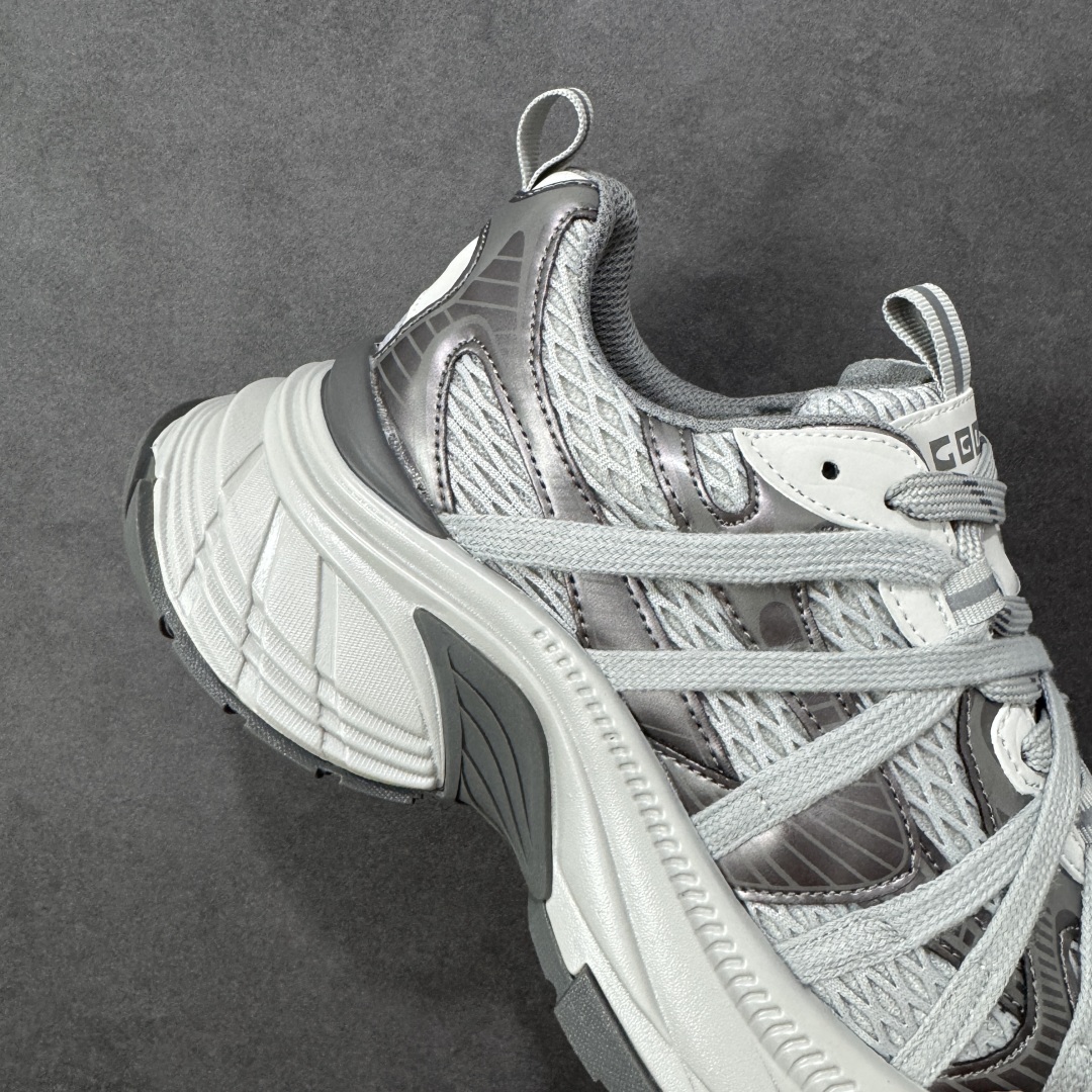 图片[6]-【广东纯原版本】新晋潮流鞋靴品牌GGCC秋冬新款 【张艺凡同款】GG-CC 2025 极客星球 8cm厚底增高 复古百搭捆绑 老爹鞋 女款 重新开拓老爹新世代版图 无需定义只为个性表达 鞋底自带增高效果，穿上秒变大长腿 原版吸膜气垫鞋底防滑耐磨❤️ 货号：G25Y8601 尺码：35 36 37 38 39 40-选品中心