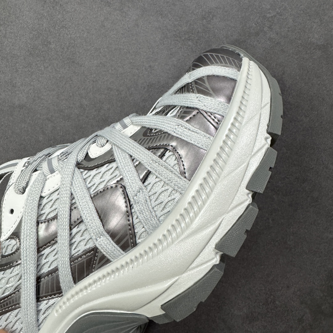 图片[5]-【广东纯原版本】新晋潮流鞋靴品牌GGCC秋冬新款 【张艺凡同款】GG-CC 2025 极客星球 8cm厚底增高 复古百搭捆绑 老爹鞋 女款 重新开拓老爹新世代版图 无需定义只为个性表达 鞋底自带增高效果，穿上秒变大长腿 原版吸膜气垫鞋底防滑耐磨❤️ 货号：G25Y8601 尺码：35 36 37 38 39 40-选品中心