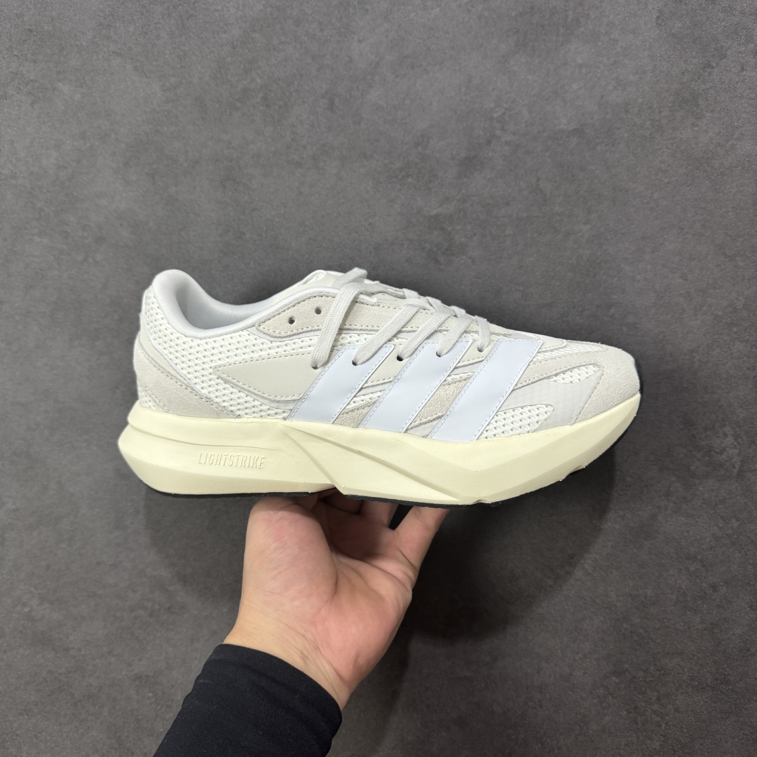 【公司级】Adidas LIGHTBLAZE 舒适防滑 新款阿迪达斯低帮跑步鞋 极致轻盈的Lightweight Upper设计 带来近乎裸足的舒适体验 中底采用尖端科技 Lightstrike Pro材料经过精细调校 实现卓越缓震与轻量化的完美结合 货号:JH6942 尺码:39 40 40.5 41 42 42.5 43 44 45-选品中心