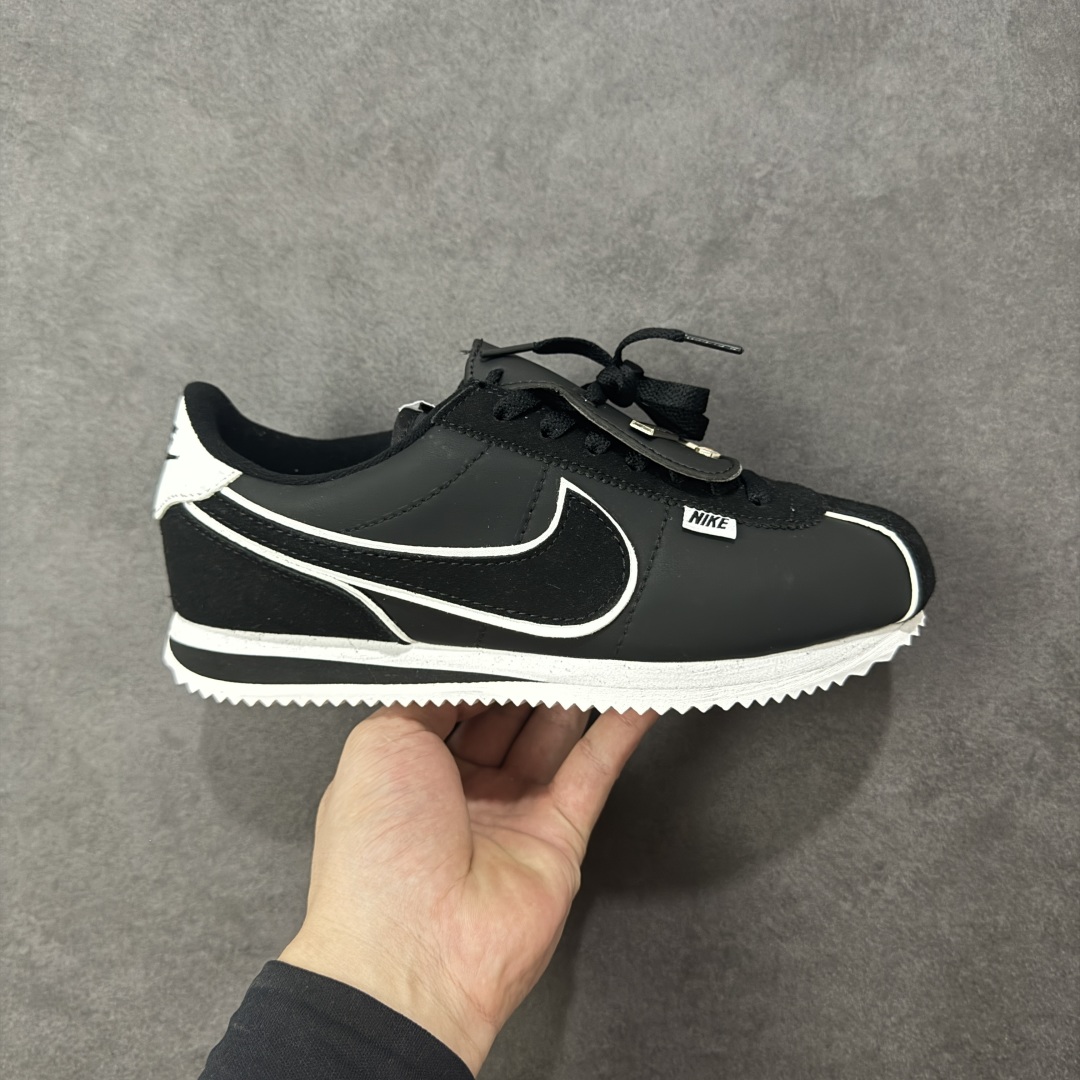 【公司级】Nike Classic Cortez 耐克经典轻便舒适男子阿甘鞋休闲跑步鞋运动鞋 纯粹而执着的精神 使得Cortez种在了一代人的心里 无论是否喜欢它复古的鞋型 货号:FQ0259-010 尺码:36 36.5 37.5 38 38.5 39 40 40.5 41 42 42.5 43 44 45-选品中心