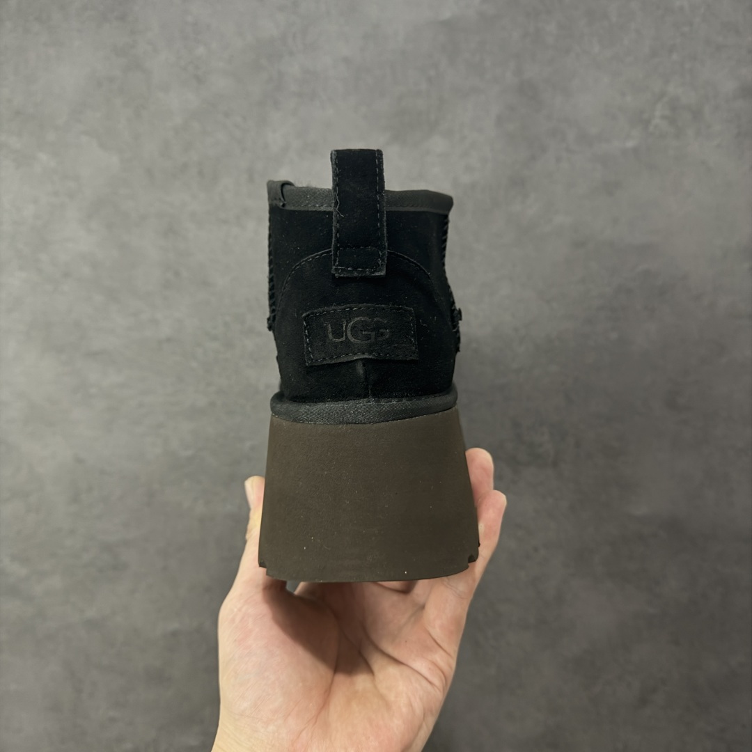 图片[4]-【广东纯原版】UGG Coquette Slipper 7CM厚底人鱼雪地靴系列8311 #小红书爆款 24ss秋冬新款低筒厚底毛绒包头雪地靴 隆丰皮料生产 羊绒鞋垫 冬季保暖外出 家居都是很适合的选择 近年uug推出款式系列 局部偏向年轻消费者喜好 也走到时尚潮流穿搭的前沿 鞋身材质UGGPURE™植入式羊毛内底 轻便防滑舒适橡胶外底 品牌LOGO商标 带全套包装 尺码： 35 36 37 38 39 40-选品中心