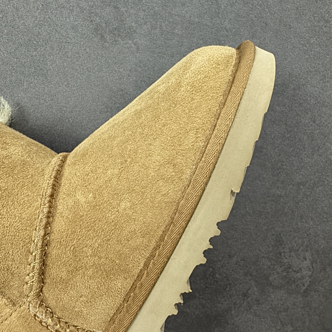 图片[5]-【SP原厂版】UGG 6422K 童鞋 秋冬羊皮毛一体雪地靴 市场天花板品质 欢迎对比🆚 全鞋采用ZP同厂 隆丰A级澳洲进口羊皮毛一体 品牌代工厂生产线 完全遵循ZP工艺流程 代工厂原厂版师 秉承无原鞋不开发选择 注重每一处细节 市面最正版型 TREADLITE\”轻翼\”科技外底 轻便/耐用/柔韧/桩型【售后郑重承诺】一个月内若出现重大脱胶/断底等质量问题 直接为您换新！ 尺码：25-34-选品中心