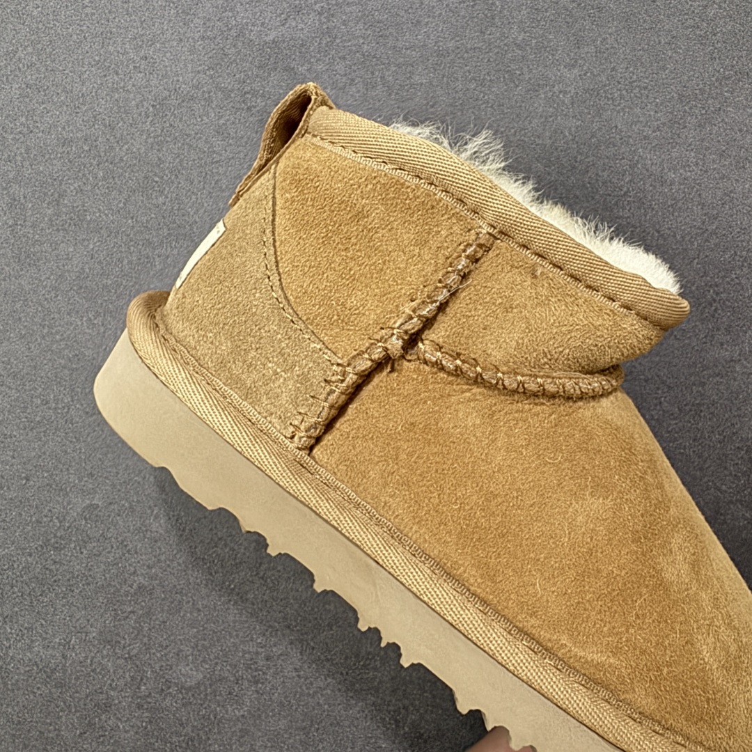 图片[6]-【SP原厂版】UGG 6109K 童鞋 秋冬羊皮毛一体雪地靴 市场天花板品质 欢迎对比🆚 全鞋采用ZP同厂 隆丰A级澳洲进口羊皮毛一体 品牌代工厂生产线 完全遵循ZP工艺流程 代工厂原厂版师 秉承无原鞋不开发选择 注重每一处细节 市面最正版型 TREADLITE\”轻翼\”科技外底 轻便/耐用/柔韧/桩型【售后郑重承诺】一个月内若出现重大脱胶/断底等质量问题 直接为您换新！ 尺码：25-34-选品中心