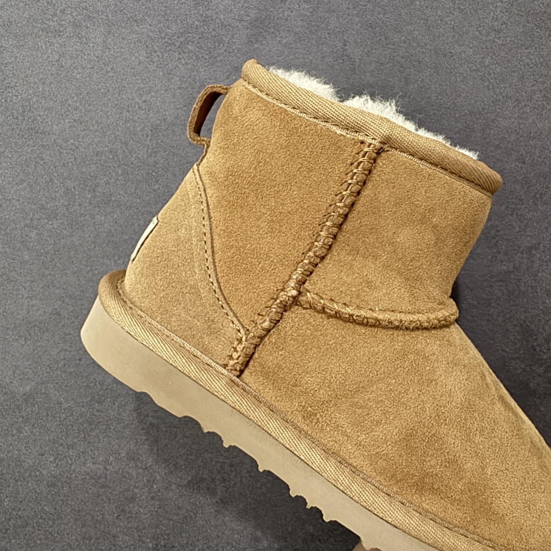 图片[6]-【SP原厂版】UGG 6222K 童鞋 秋冬羊皮毛一体雪地靴 市场天花板品质 欢迎对比🆚 全鞋采用ZP同厂 隆丰A级澳洲进口羊皮毛一体 品牌代工厂生产线 完全遵循ZP工艺流程 代工厂原厂版师 秉承无原鞋不开发选择 注重每一处细节 市面最正版型 TREADLITE\”轻翼\”科技外底 轻便/耐用/柔韧/桩型【售后郑重承诺】一个月内若出现重大脱胶/断底等质量问题 直接为您换新！ 尺码：25-34-选品中心