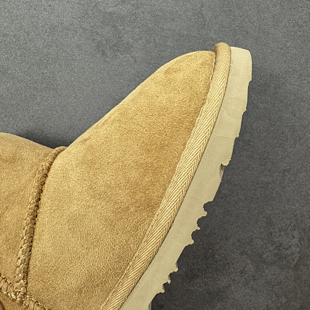 图片[5]-【SP原厂版】UGG 6222K 童鞋 秋冬羊皮毛一体雪地靴 市场天花板品质 欢迎对比🆚 全鞋采用ZP同厂 隆丰A级澳洲进口羊皮毛一体 品牌代工厂生产线 完全遵循ZP工艺流程 代工厂原厂版师 秉承无原鞋不开发选择 注重每一处细节 市面最正版型 TREADLITE\”轻翼\”科技外底 轻便/耐用/柔韧/桩型【售后郑重承诺】一个月内若出现重大脱胶/断底等质量问题 直接为您换新！ 尺码：25-34-选品中心