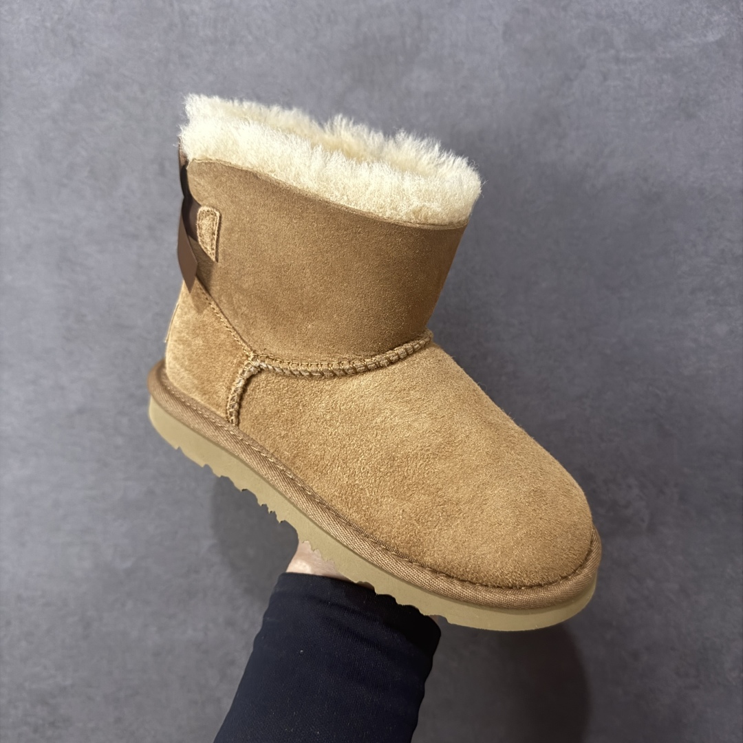 图片[3]-【SP原厂版】UGG 6501K 童鞋 秋冬羊皮毛一体雪地靴 市场天花板品质 欢迎对比🆚 全鞋采用ZP同厂 隆丰A级澳洲进口羊皮毛一体 品牌代工厂生产线 完全遵循ZP工艺流程 代工厂原厂版师 秉承无原鞋不开发选择 注重每一处细节 市面最正版型 TREADLITE\”轻翼\”科技外底 轻便/耐用/柔韧/桩型【售后郑重承诺】一个月内若出现重大脱胶/断底等质量问题 直接为您换新！ 尺码：25-34-选品中心