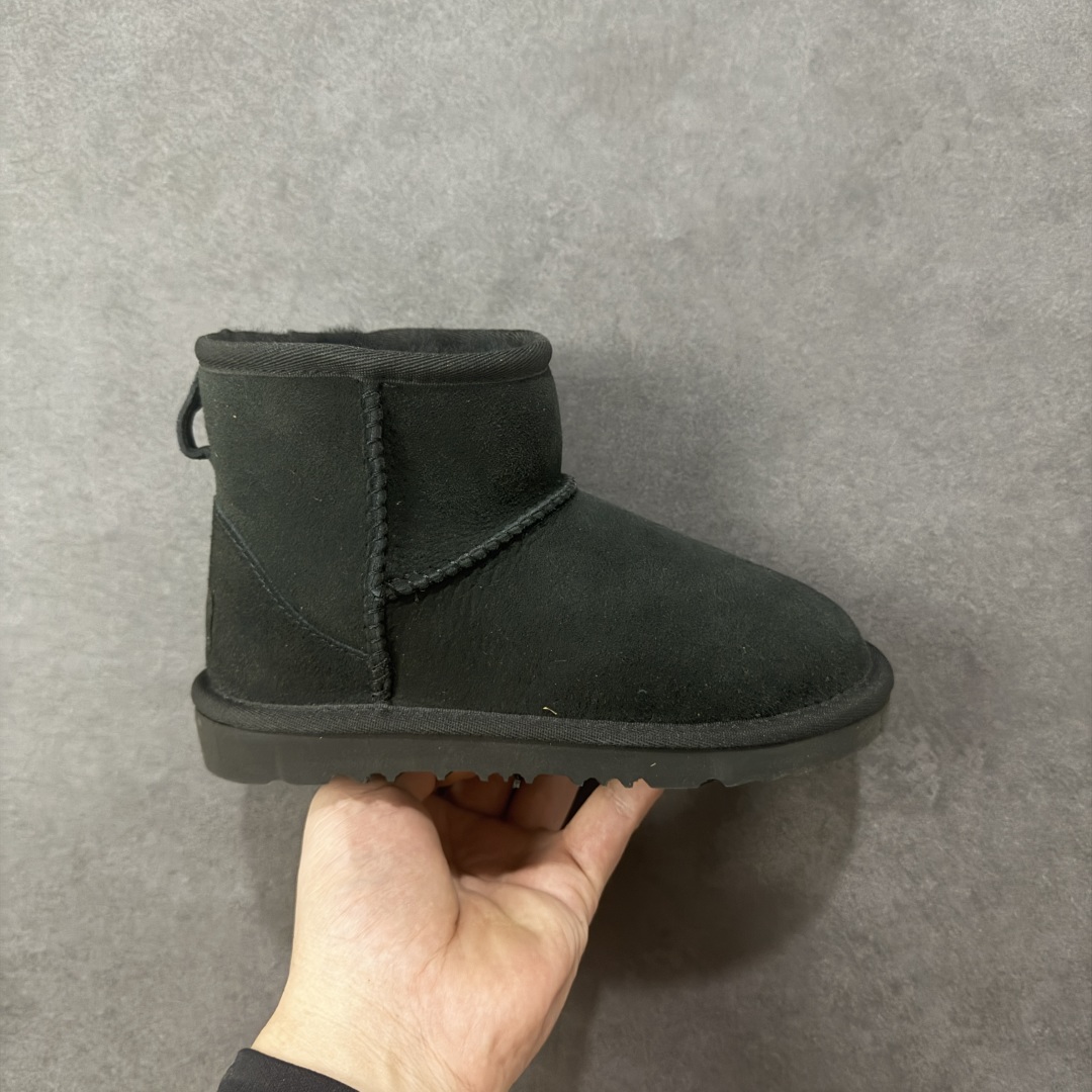 【SP原厂版】UGG 6222K 童鞋 秋冬羊皮毛一体雪地靴 市场天花板品质 欢迎对比🆚 全鞋采用ZP同厂 隆丰A级澳洲进口羊皮毛一体 品牌代工厂生产线 完全遵循ZP工艺流程 代工厂原厂版师 秉承无原鞋不开发选择 注重每一处细节 市面最正版型 TREADLITE\