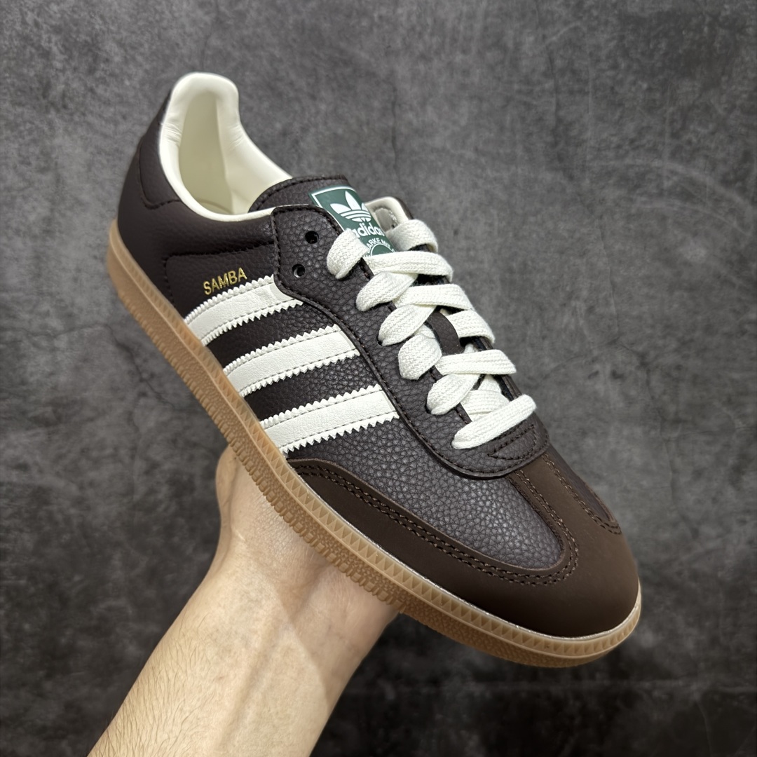图片[3]-【渠道纯原】AD Original Samba OG 复古经典轻便板鞋 白酒红生胶 JR0891 口碑大厂出品 品控大底版型不断改良更新 全套原纸板楦头开发 确保原汁原味 完美呈现桑巴版型 一比一鞋头弧度高度鞋身弧度 此版本只针对中端市场 皮料材质有所更替 其他数据细节工艺流程均保持一致 绝不口嗨 细节品控鞋型随意对比 正确烫金高频细节 原装纳米超迁皮料 独家私模橡胶大底 原盒原配 尺码：35.5 36 36.5 37.5 38 38.5 39 40 40.5 41 42 42.5 43 44 44.5 45-选品中心