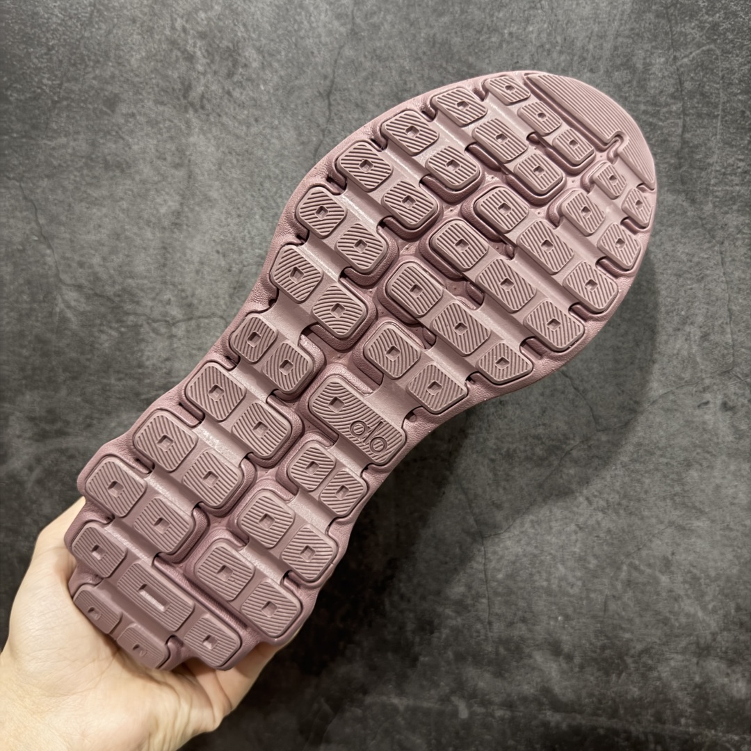 图片[9]-【LW版本】Alo Runner 明星同款 四季常青款增高低帮休闲生活鞋 豆沙红色  1：1复刻 细节一步到位 采用增高4CM防滑耐磨鞋底 随意搭配的都好看的鞋子  尺码：36 37 38 39 40 41 42 43 44 45-选品中心