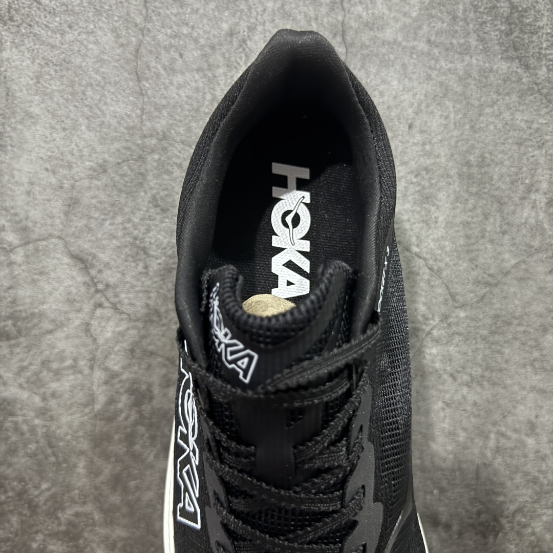 图片[8]-【顶级真碳版】HOKA U Rocket X 3 新一代旗舰竞速运动跑鞋   中底全掌碳板 泡棉科技超软弹效果 整体设计符合自然步态的不对称鞋面和鞋底结构 大底在高耗损区域设置耐磨橡胶，并未完全覆盖，减轻鞋身重量同时也保证抓地力。 尺码：36-45-选品中心