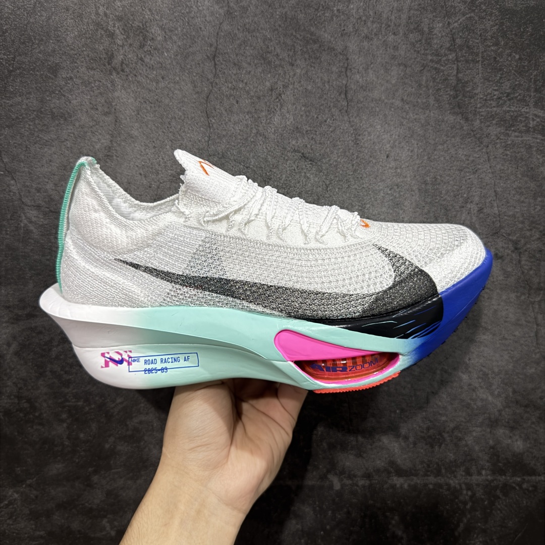 【碳科技纯原】Nk Zoom AlphaFly Next% 4 阿尔法飞行4代 2025年全新超级马拉松全掌碳板跑鞋 FD8315-104  市场顶级版本 跑鞋第一梯队 专业跑鞋‼️ 原标原盒 全掌真碳版 真Zoom X气垫 配件齐 有配正确配套防尘布袋 真材实料 假一赔十‼️ 正确大底刷漆（鞋底部分黑色刷漆有裂纹） 鞋款搭载两个Airzoom缓震配置，全掌型碳纤维板，缔造出色推进感；中底ZoomX 泡绵从后跟延伸至鞋头，超强回弹性 💪🏻 空气动力学造型则依然保留。前掌采用镂空设计，让鞋底的碳板配置得以可视化 造型更具未来感。   尺码：36 36.5 37.5 38 38.5 39 40 40.5 41 42 42.5 43 44 44.5 45-选品中心