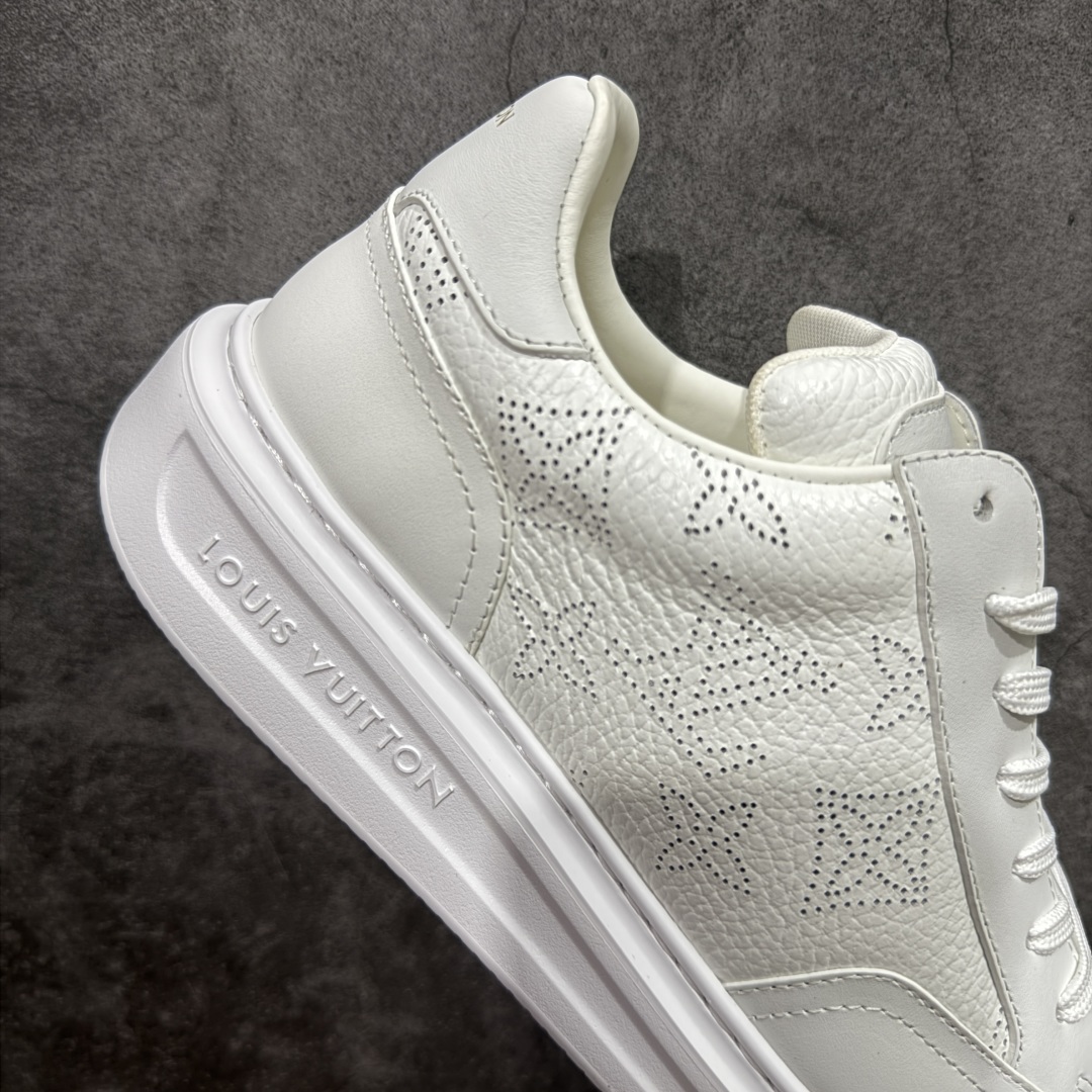 图片[7]-【海淘代购版】LOUIS VUITTON LV Beverly Hills 牛皮 圆头系带 低帮 时尚板鞋 男款 白色 海淘代购同渠道品质 高端零售 外贸充正专供 原版购入开发 ZP级全套包装 完美楦型 正确卡色 大底TPU 质感媲美原版 细节与原版一致 请注意区分市面通货材 尺码：38 39 40 41 42 43 44 45 46-选品中心