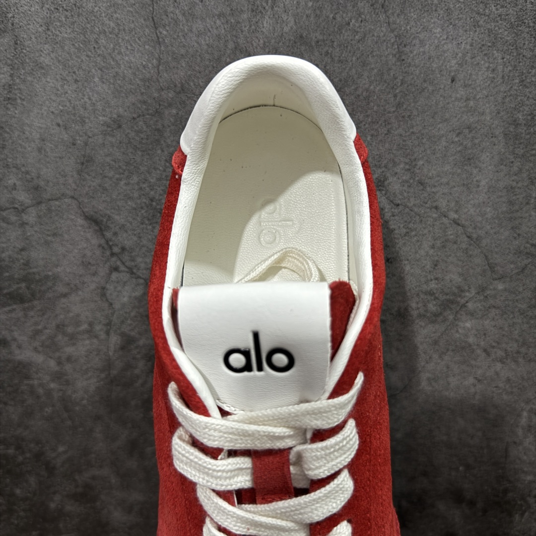 图片[8]-【莞顶礼盒版】Alo yoga Sunset 舒适生活休闲鞋 男女同款 市场最高版本 顶级礼盒 原材料 版型完美 高品质 区别莆田通货 品牌故事Alo Yoga于2007年创立于洛杉矶，意在传播有意识的运动，同时激发人们的健康识与创造力。品牌的核心理念在于制作能够带来完美体验的瑜伽服饰与功能性单品，让有意识的运动融入并改变生活。Alo Yoga将其设计延伸到日常服饰概念，坚持不懈地捕捉当代时尚潮流，将品牌的运动美学理念、精致前卫的设计与舒适功能面料完美结合。与此同时，Alo Yoga的设计受到了时尚界人士与名人们的追捧，Talor Swift、Kendall Jenner等街拍照片中都曾出现品牌不同单品的身影。 尺码：36 – 39-选品中心
