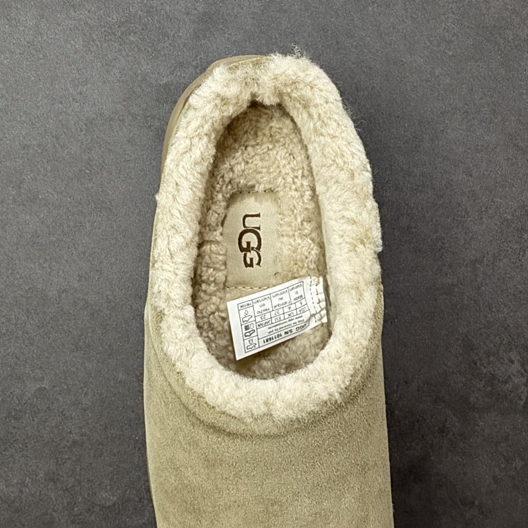 图片[7]-【SP原厂版】UGG 1681 小土豆 半包半拖 秋冬羊皮毛一体雪地靴 市场天花板品质 欢迎对比🆚 全鞋采用ZP同厂 隆丰A级澳洲进口羊皮毛一体 品牌代工厂生产线 完全遵循ZP工艺流程 代工厂原厂版师 秉承无原鞋不开发选择 注重每一处细节 市面最正版型 TREADLITE\”轻翼\”科技外底 轻便/耐用/柔韧/桩型【售后郑重承诺】一个月内若出现重大脱胶/断底等质量问题 直接为您换新！ 尺码：35-40-选品中心