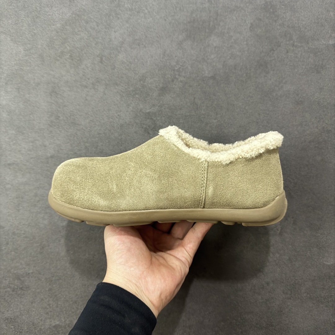 图片[2]-【SP原厂版】UGG 1688 小土豆 全包 秋冬羊皮毛一体雪地靴 市场天花板品质 欢迎对比🆚 全鞋采用ZP同厂 隆丰A级澳洲进口羊皮毛一体 品牌代工厂生产线 完全遵循ZP工艺流程 代工厂原厂版师 秉承无原鞋不开发选择 注重每一处细节 市面最正版型 TREADLITE\”轻翼\”科技外底 轻便/耐用/柔韧/桩型【售后郑重承诺】一个月内若出现重大脱胶/断底等质量问题 直接为您换新！ 尺码：35-40-选品中心